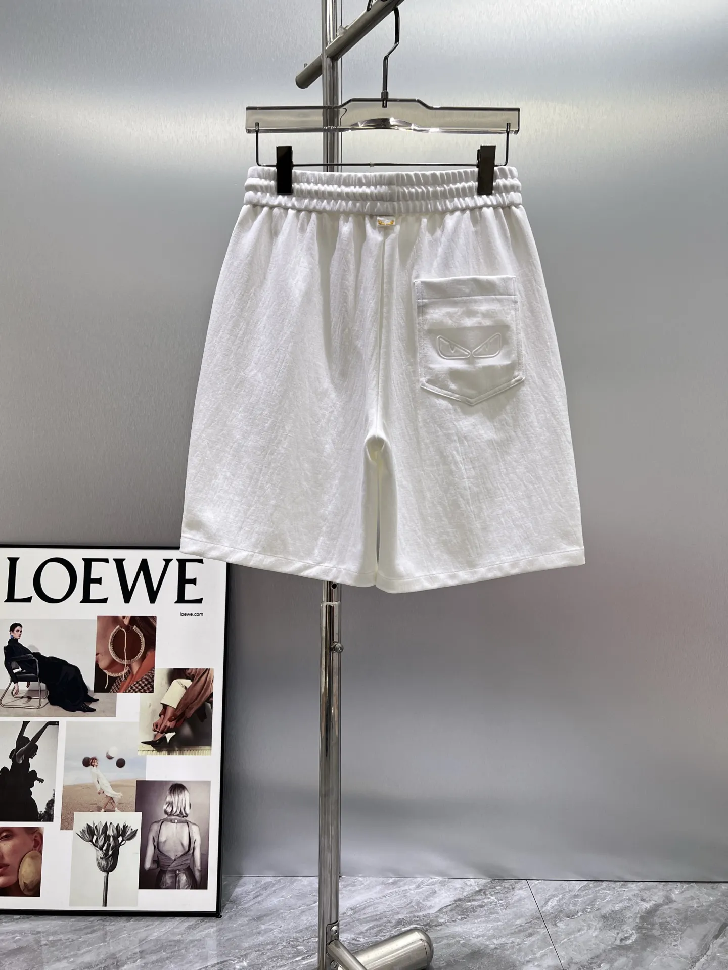 Embroidered Logo Drawstring Shorts D20011998 — view 2