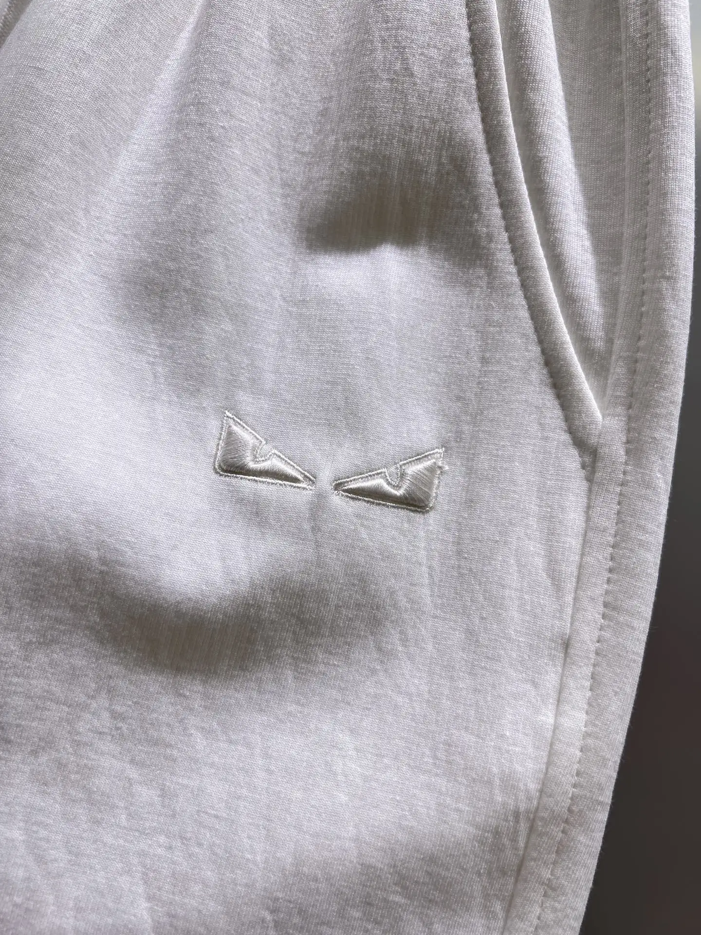 Embroidered Logo Drawstring Shorts D20011998 — view 4