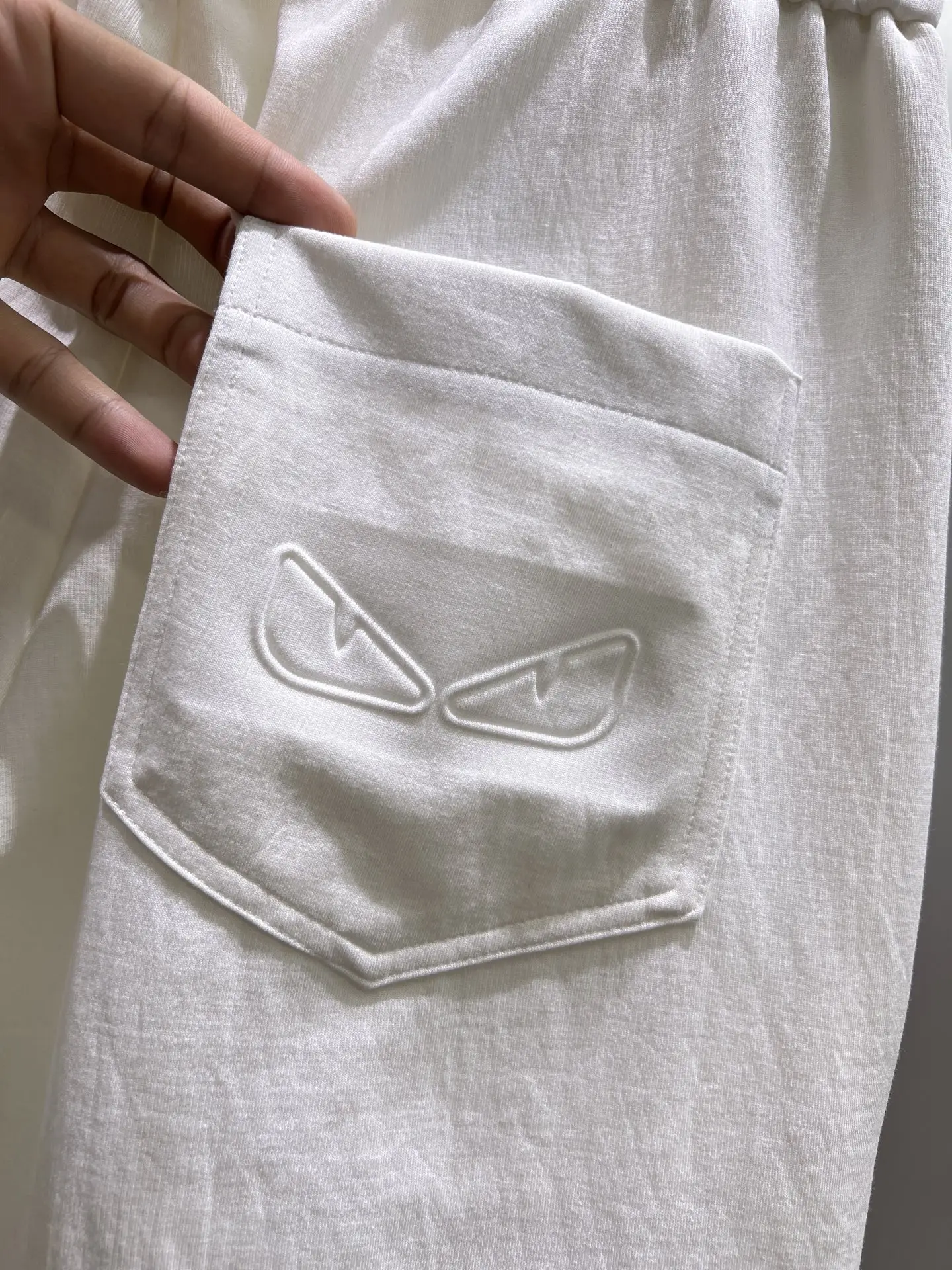 Embroidered Logo Drawstring Shorts D20011998 — view 8