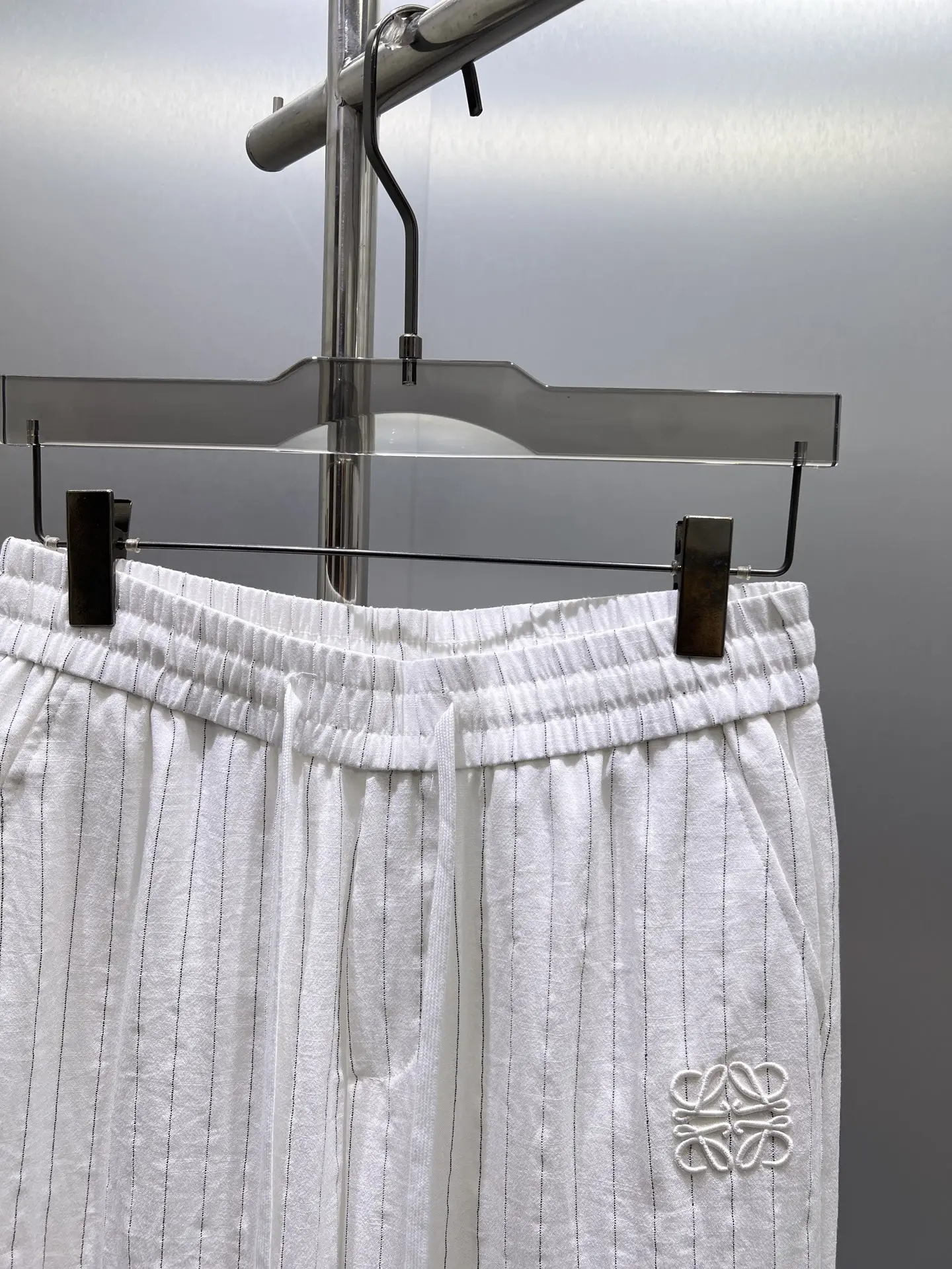 Embroidered Logo Cotton-Linen Trousers D19511009 — view 3