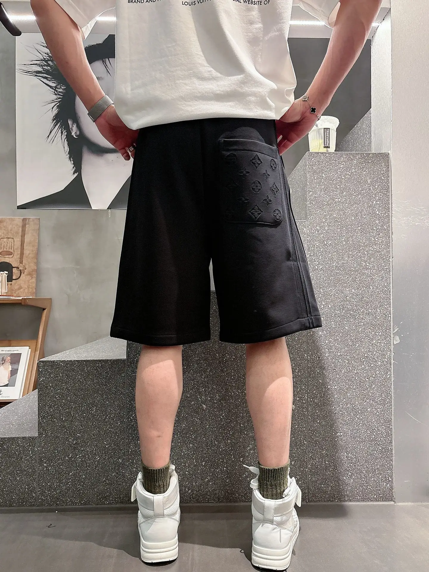 Embroidered Monogram Jersey Shorts D18011021 — view 2