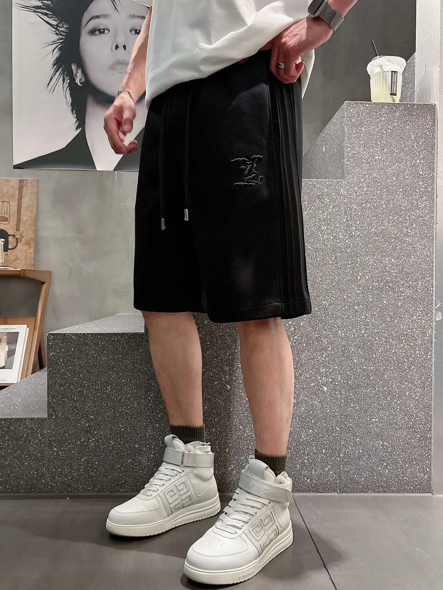 Embroidered Monogram Jersey Shorts D18011021 — view 3