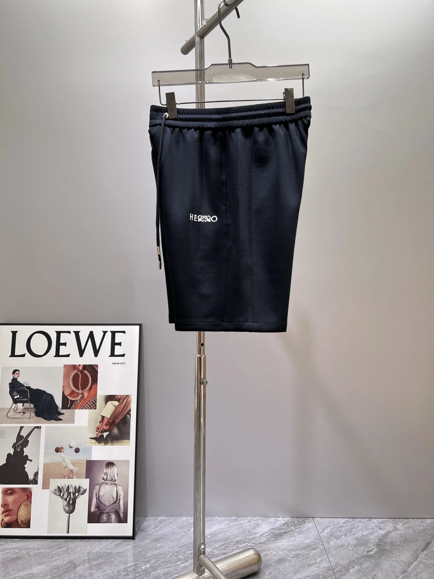 Logo-Embroidered Cotton-Blend Shorts D17011003 — view 3