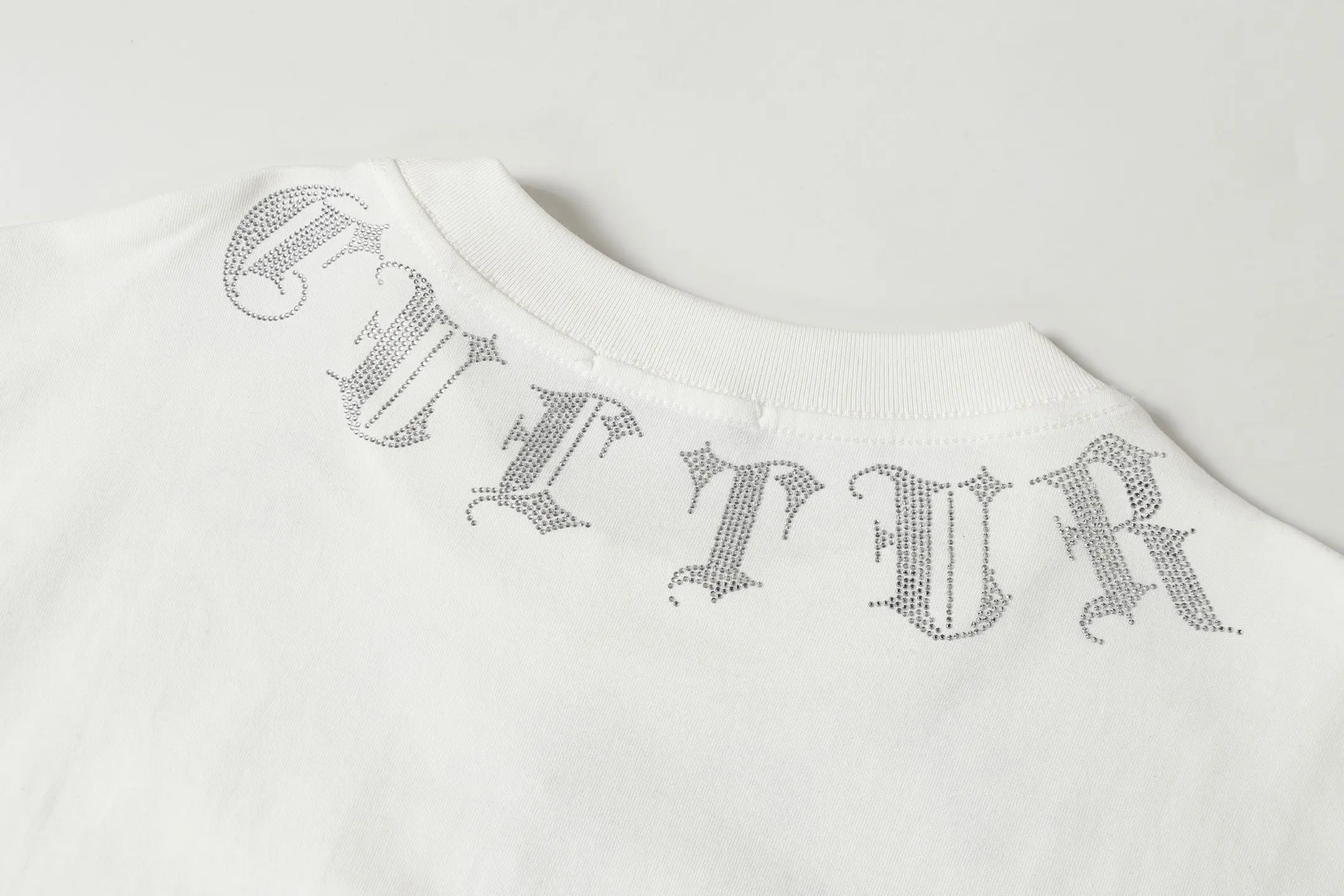 Rhinestone Gothic Script Cotton T-Shirt D10013518 — view 9