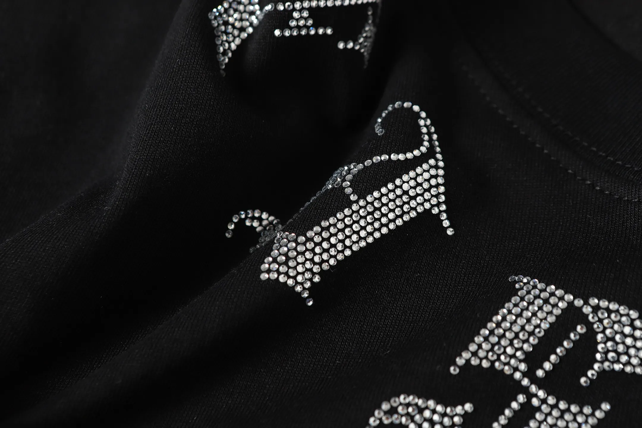 Rhinestone Gothic Script Cotton T-Shirt D10013519 — view 6