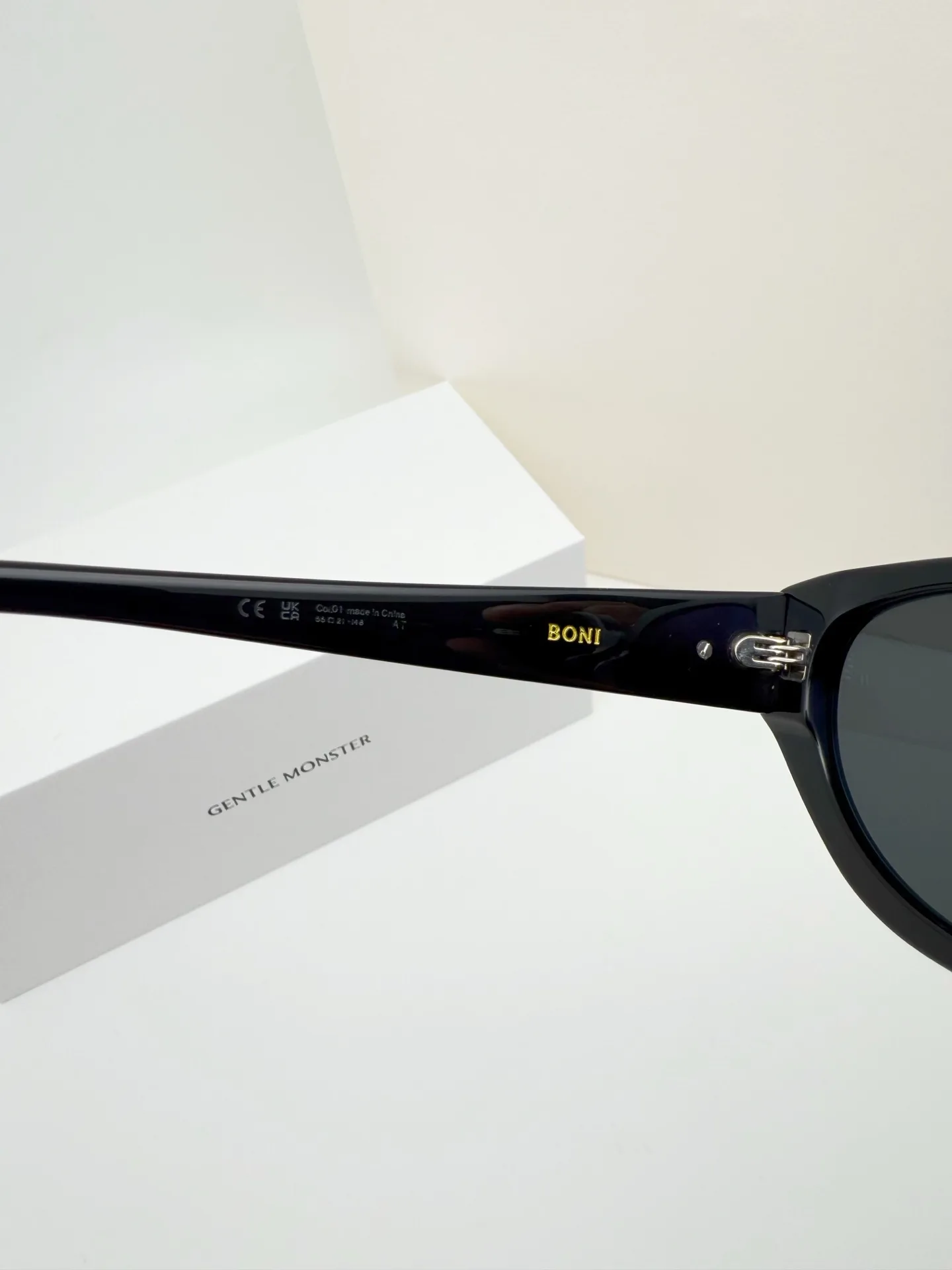 BONI Cat-Eye Sunglasses D34018557 — view 6