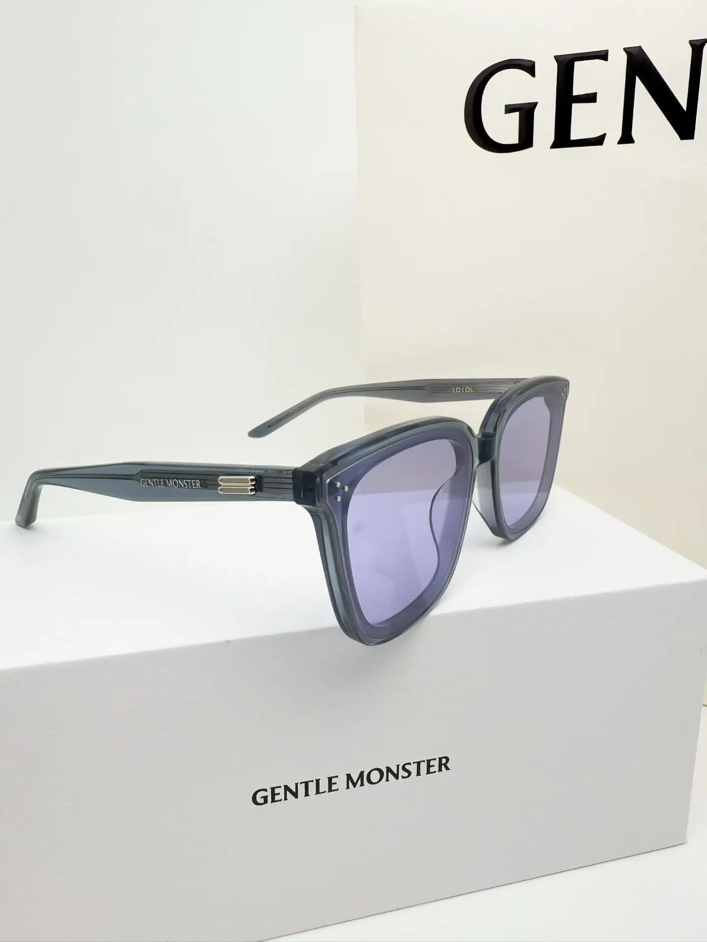 LOLOU Square-Frame Sunglasses D34018549 — view 3