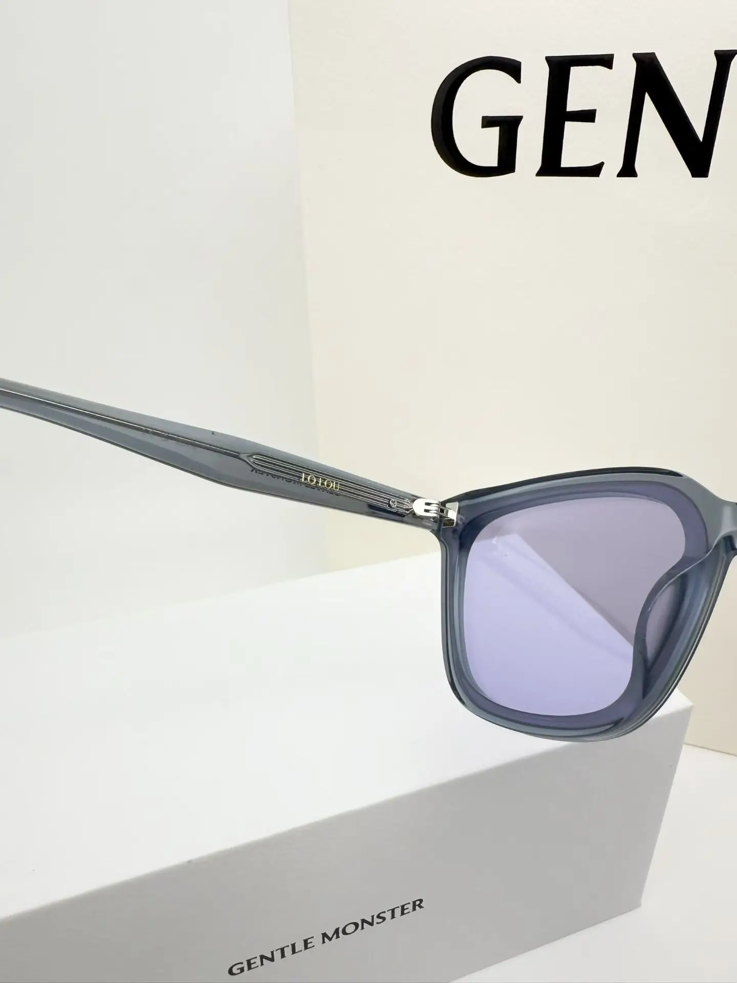 LOLOU Square-Frame Sunglasses D34018549 — view 4