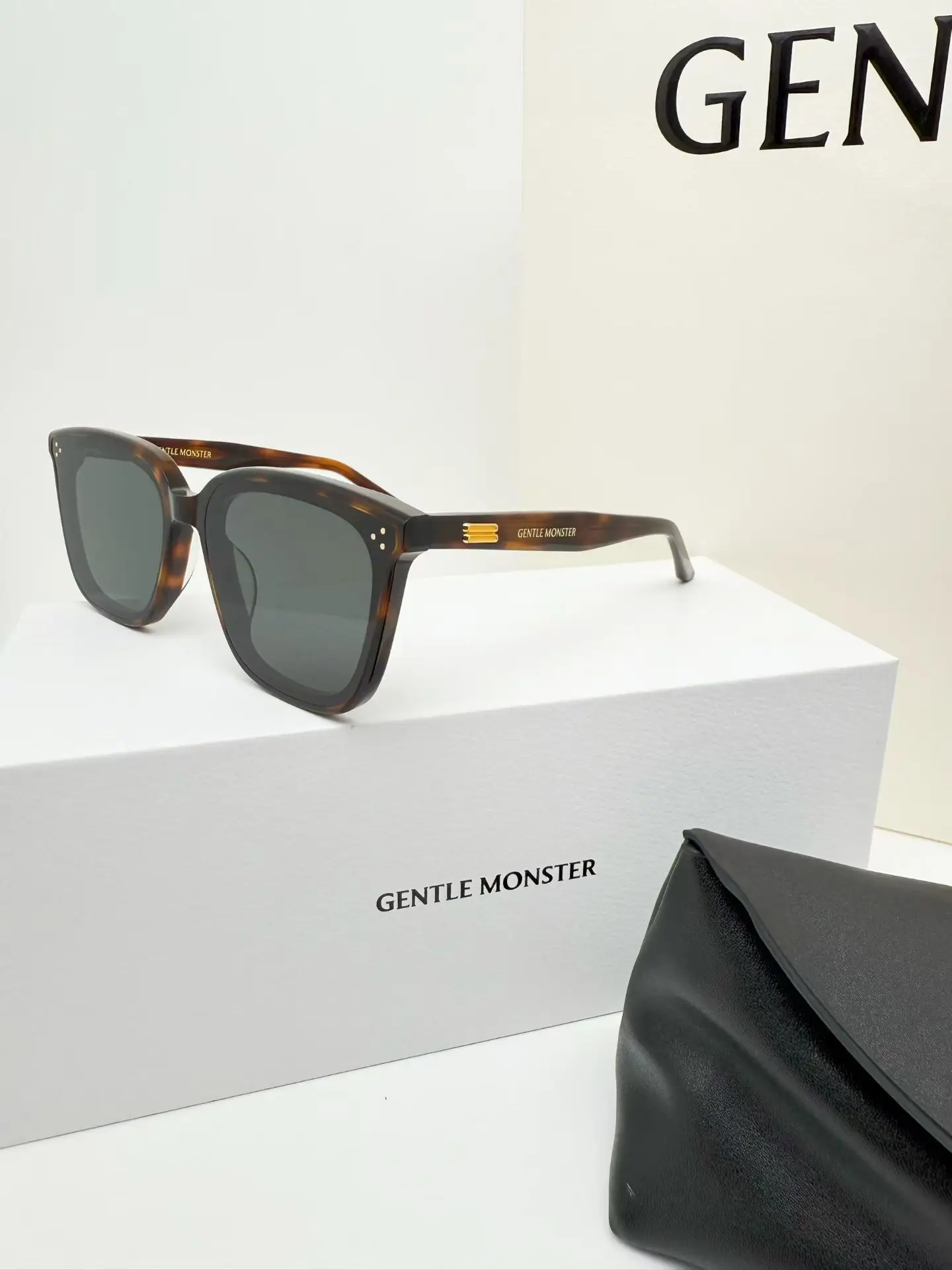 LOLOU Tortoiseshell Square-Frame Sunglasses D34018547 — view 3