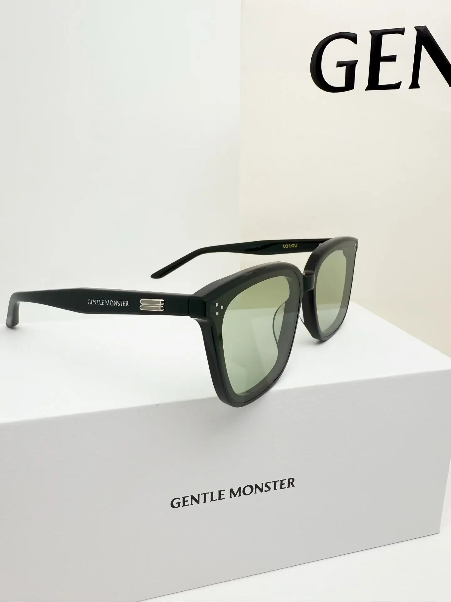 LOLOU Square-Frame Sunglasses D34018548 — view 2