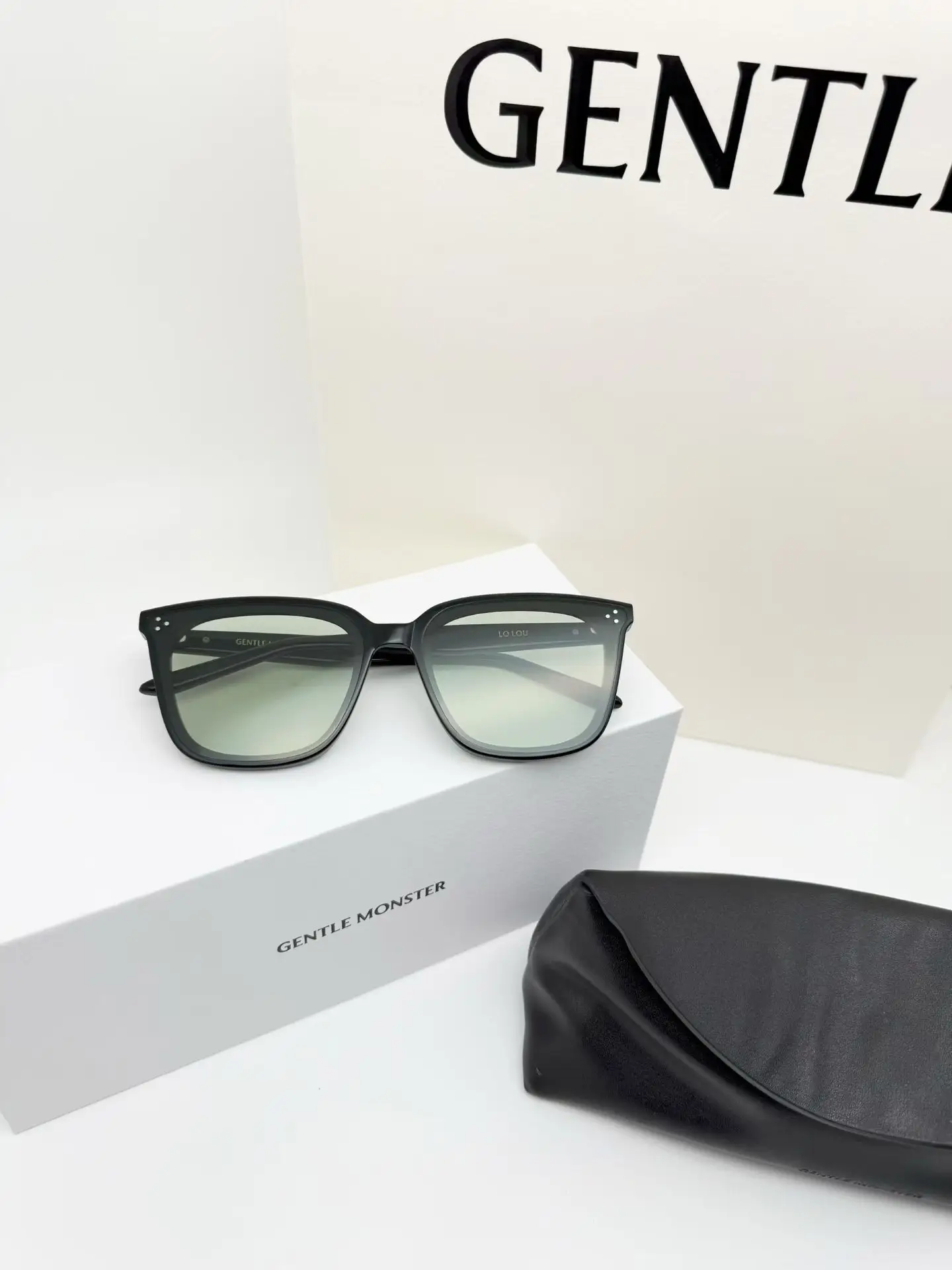 LOLOU Square-Frame Sunglasses D34018548 — view 6