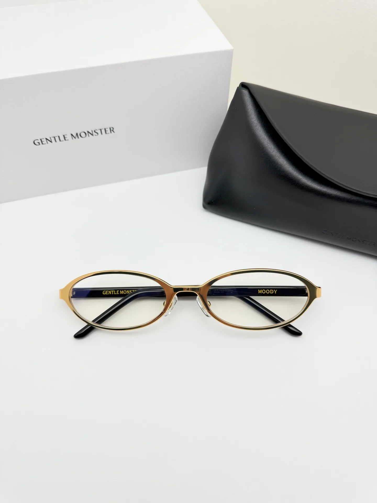 GM Vintage Oval-Frame Sunglasses D34018565