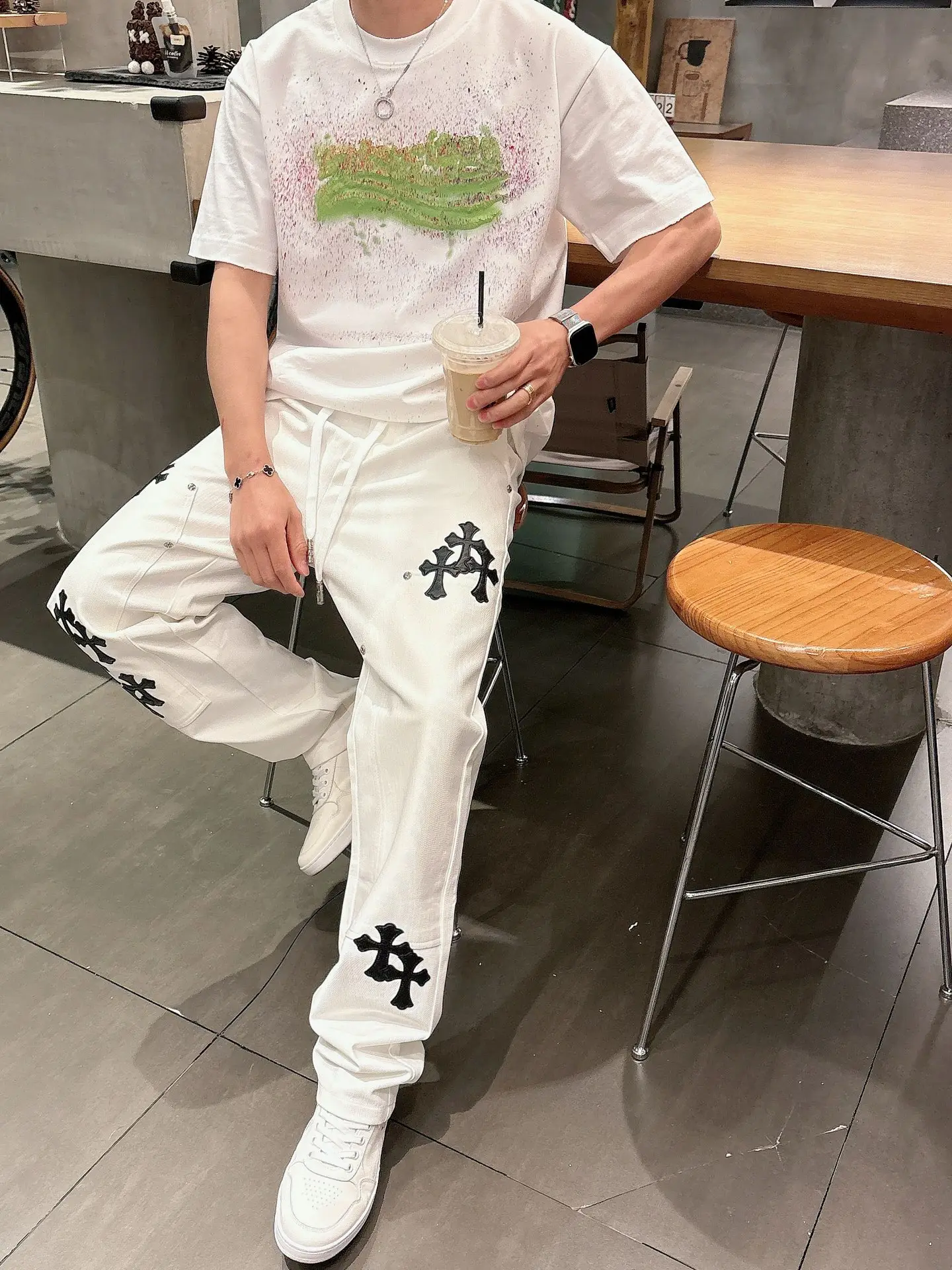 Cross-Patch Appliqué Drawstring Trousers D23514250 — view 7