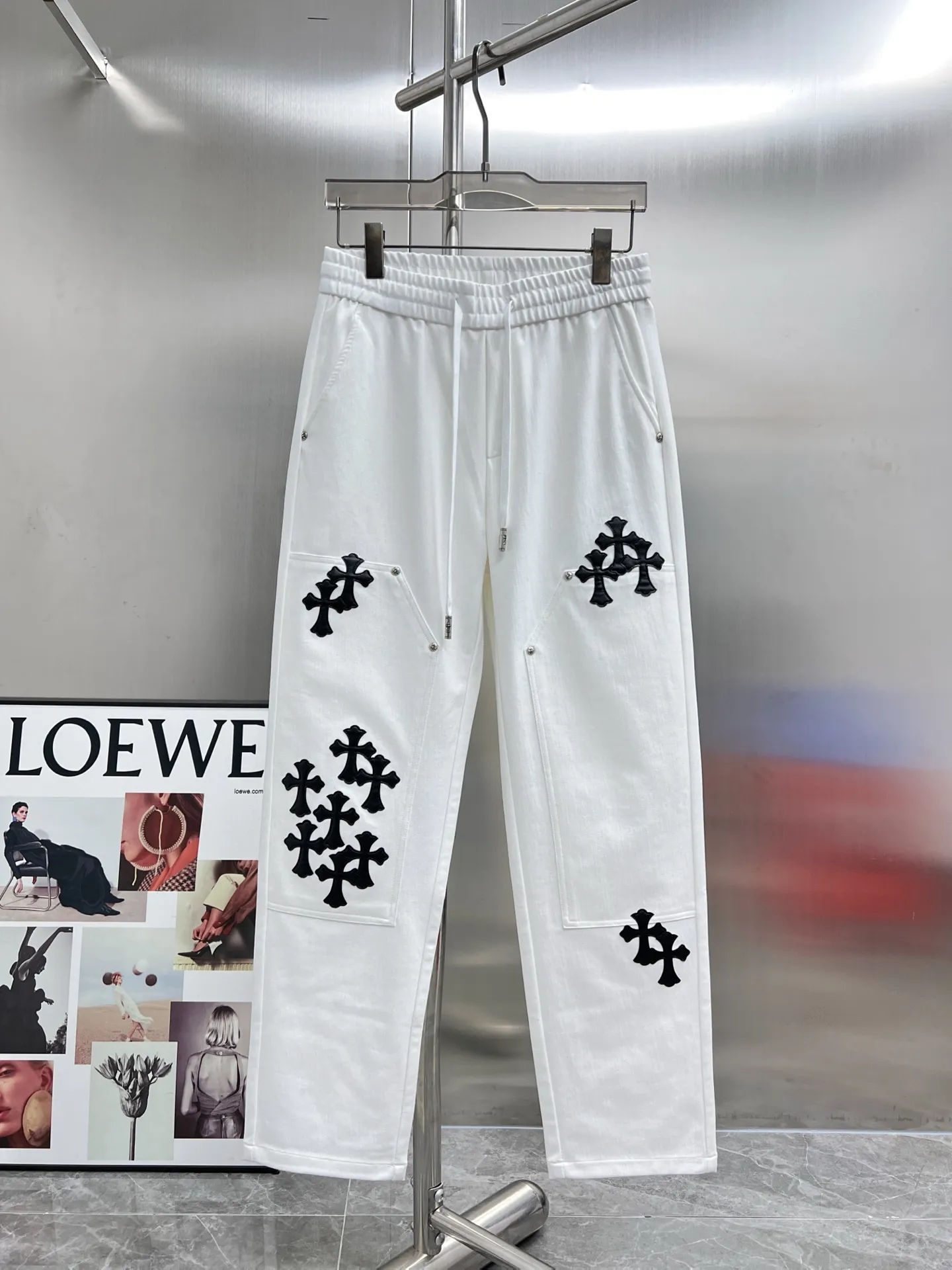Leather Cross Patch Drawstring Sweatpants D23514242