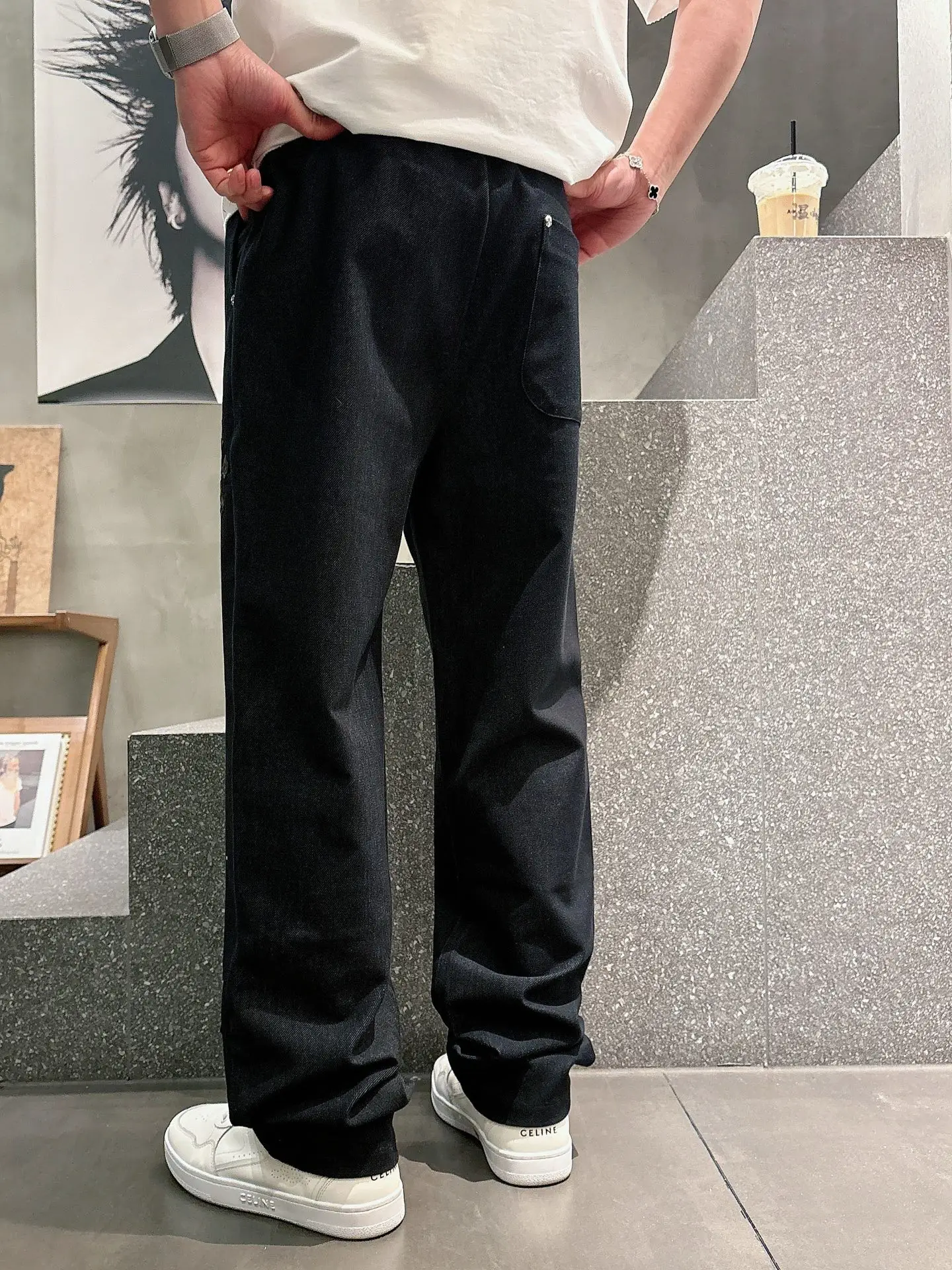 Appliqué Patch Studded Trousers D23514249 — view 9