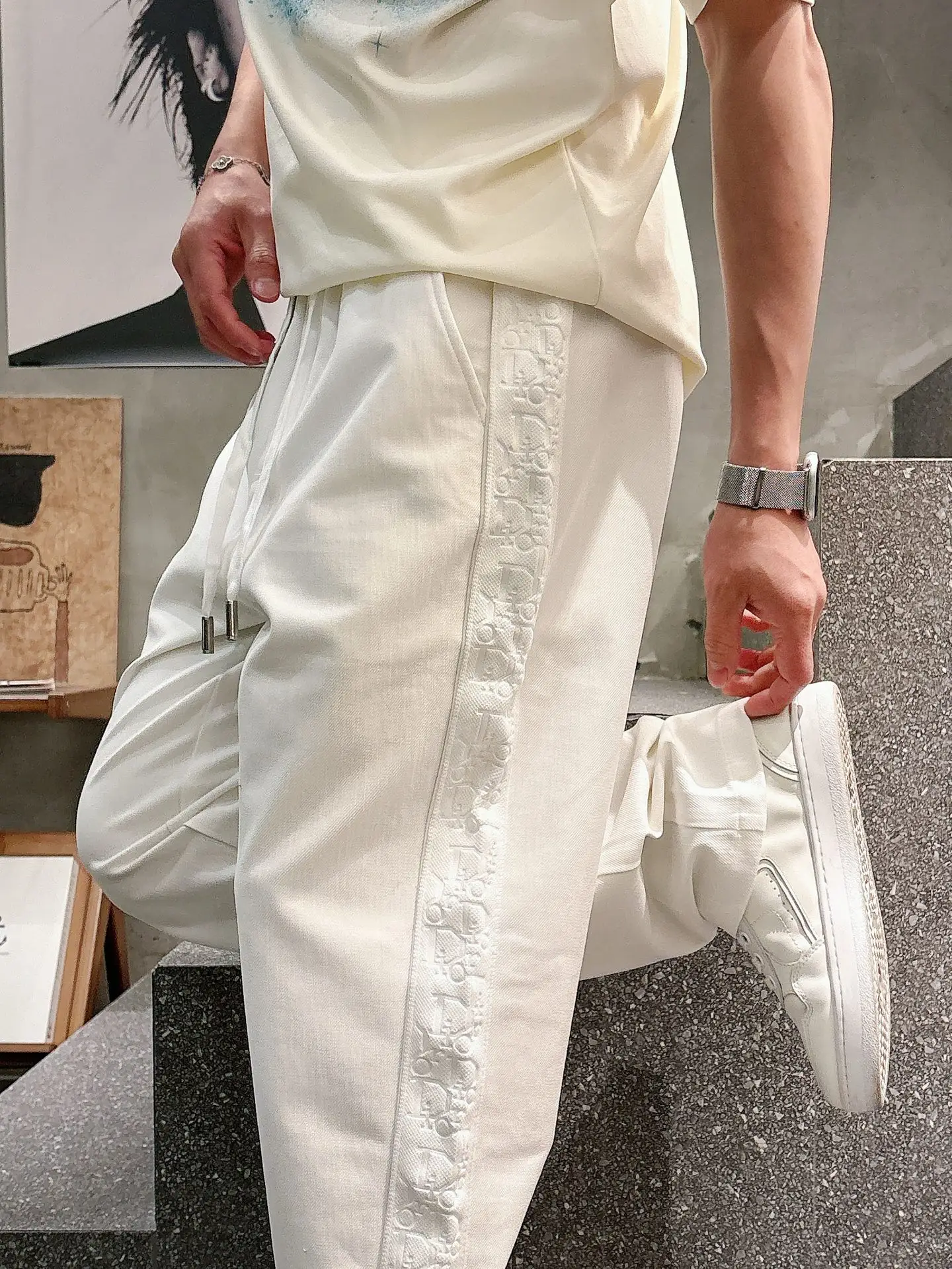 Logo-Jacquard Taped Casual Trousers D23512928 — view 9