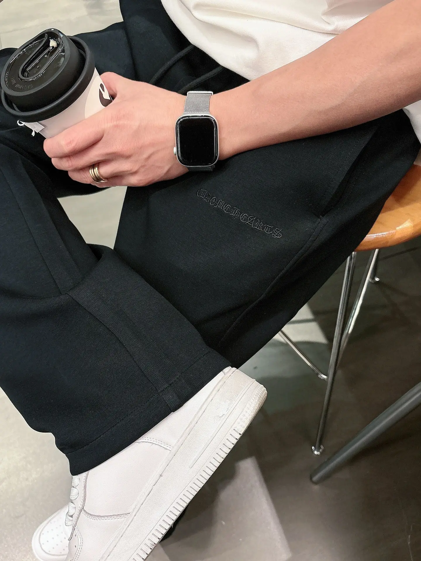 Embroidered Logo Straight-Leg Sweatpants D22511993 — view 4