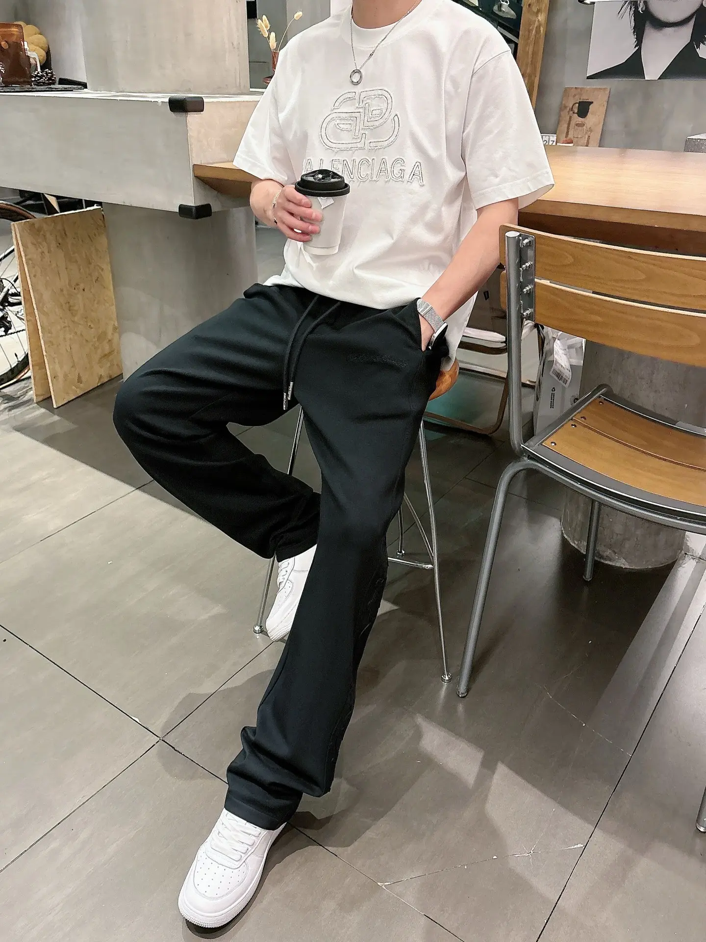 Embroidered Logo Straight-Leg Sweatpants D22511993 — view 5