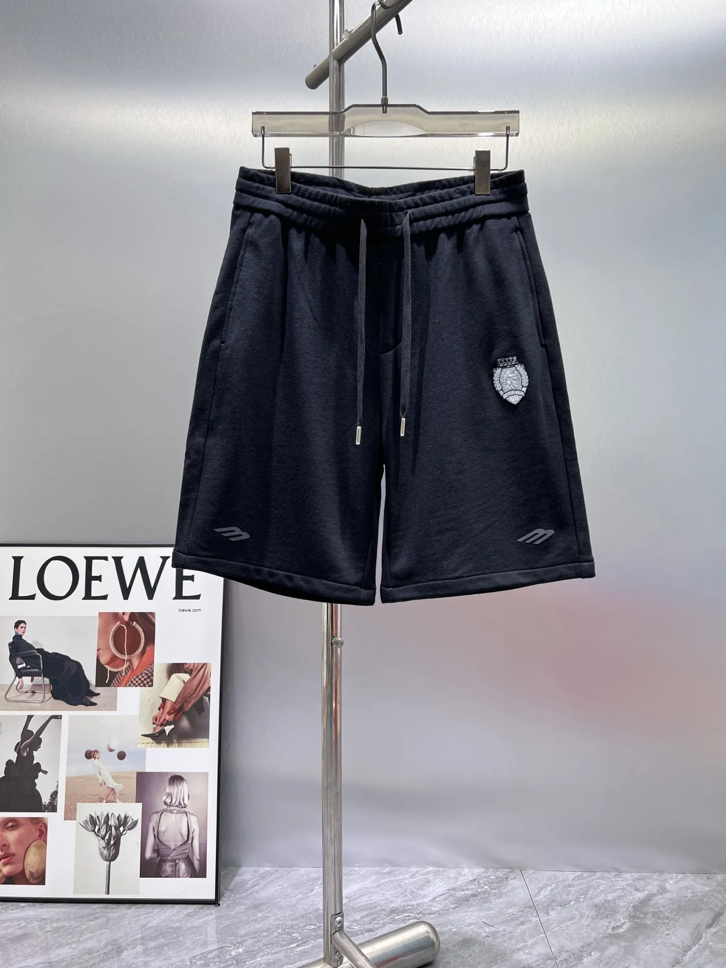 Embroidered Patch Cotton-Jersey Shorts D20012027