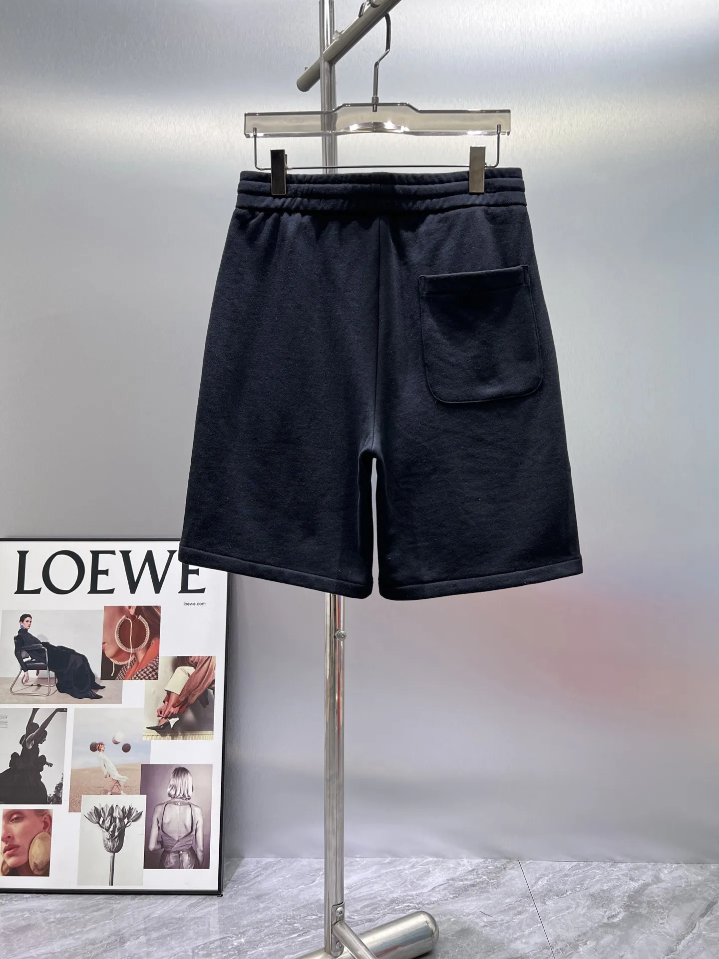 Embroidered Patch Cotton-Jersey Shorts D20012027 — view 2