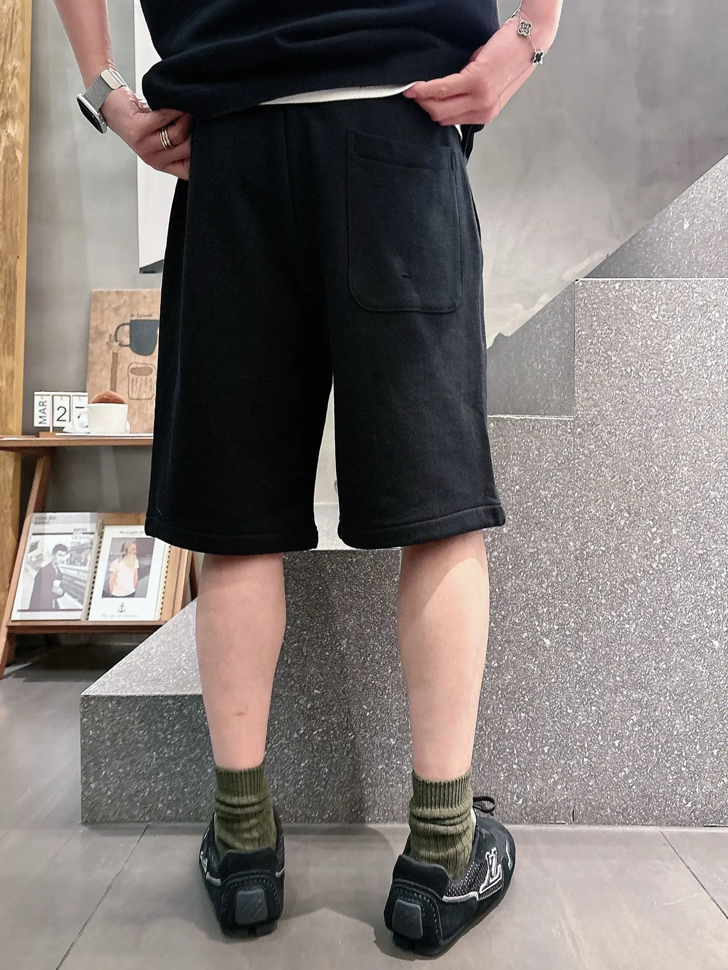 Embroidered Cotton-Jersey Sweat Shorts D20012047 — view 3