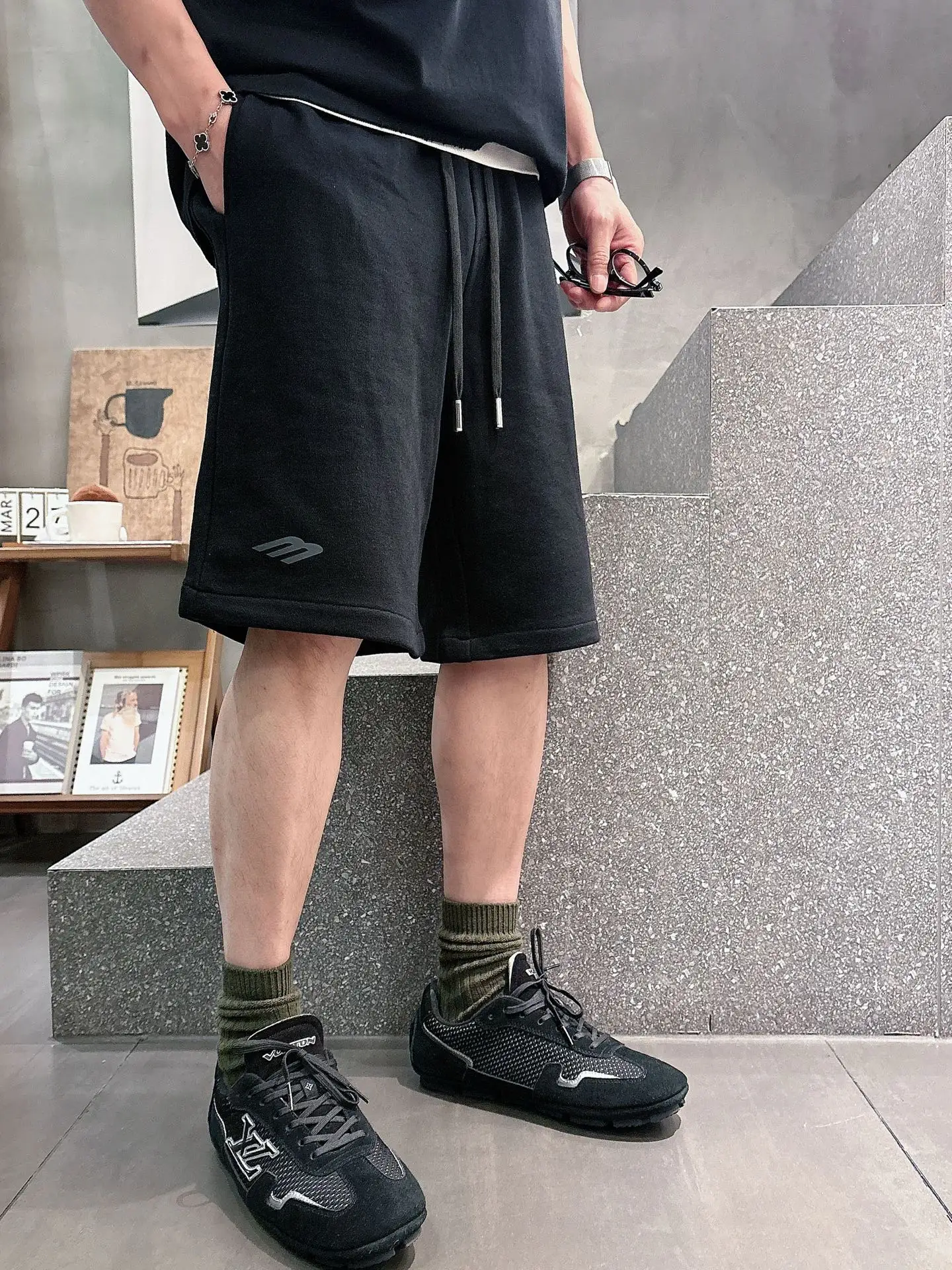 Embroidered Cotton-Jersey Sweat Shorts D20012047 — view 4