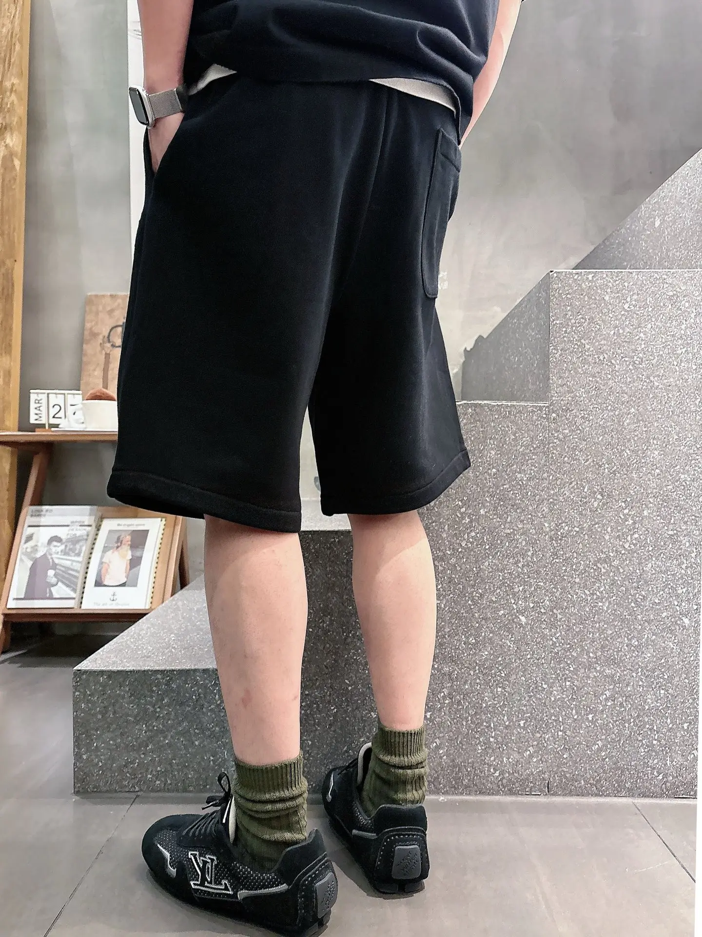 Embroidered Cotton-Jersey Sweat Shorts D20012047 — view 7