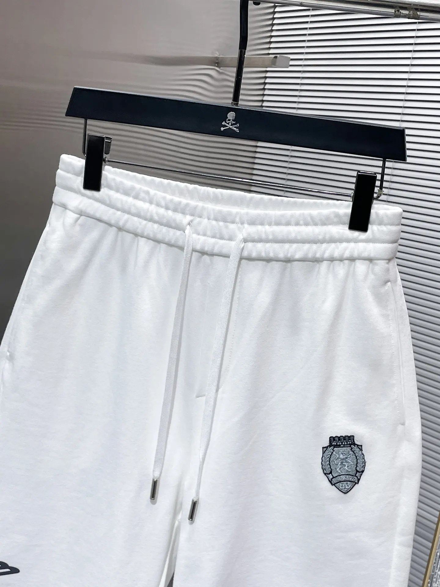 Embroidered French Terry Cotton Shorts D20012033 — view 4