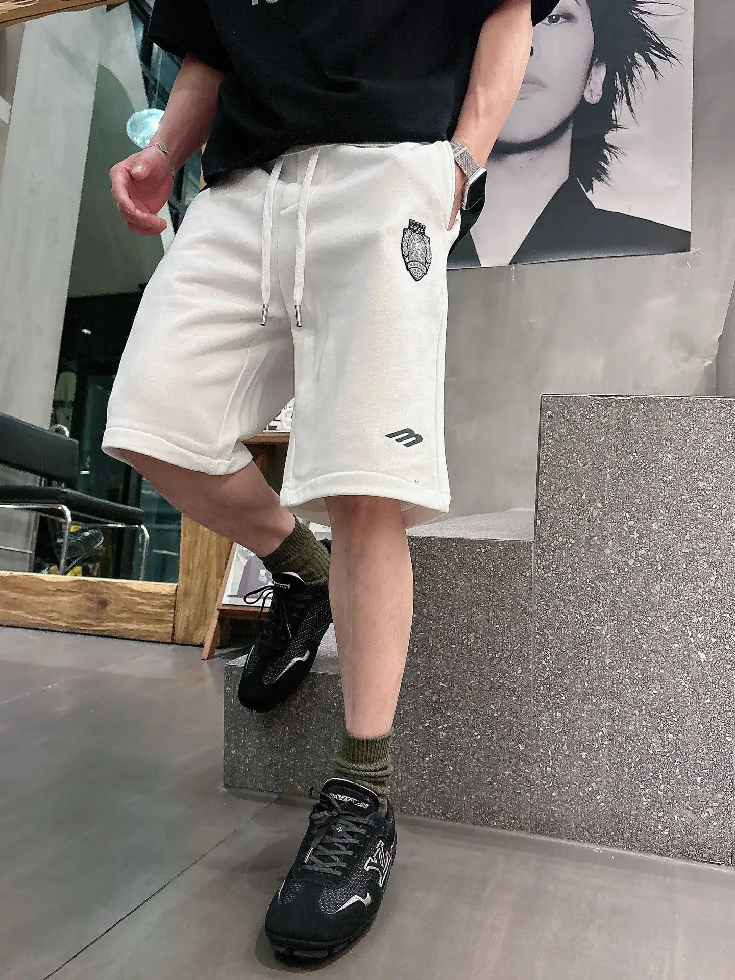 Embroidered Cotton-Jersey Sweat Shorts D20012046 — view 2