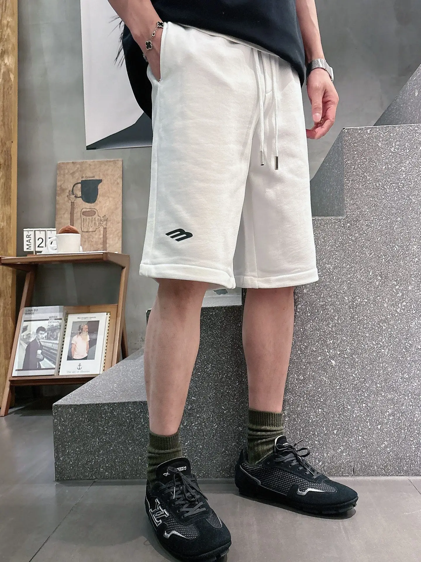 Embroidered Cotton-Jersey Sweat Shorts D20012046 — view 5