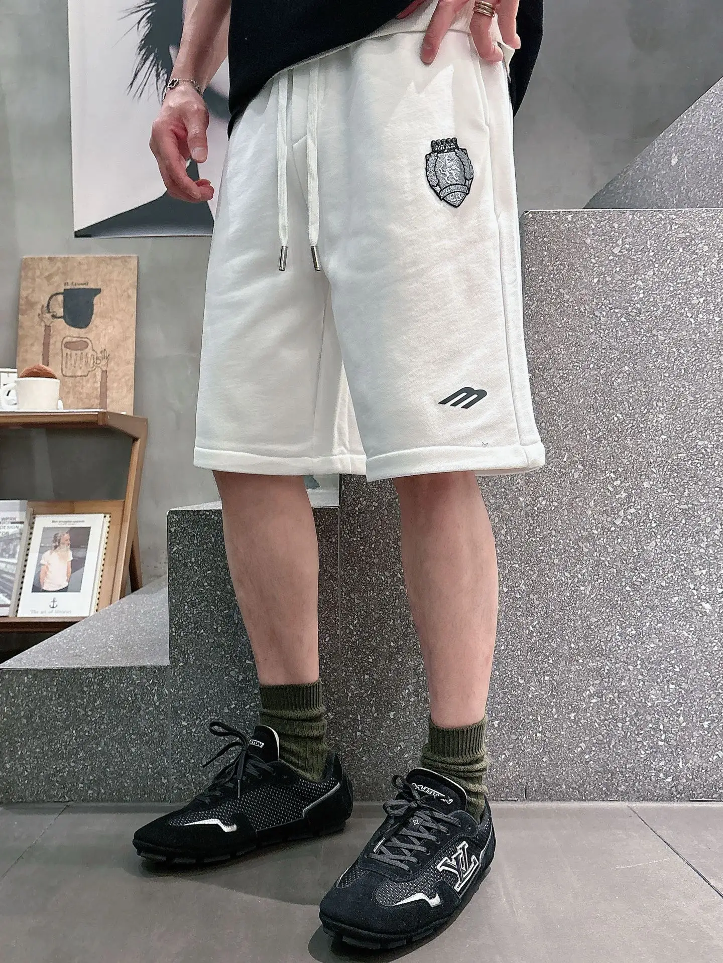Embroidered Cotton-Jersey Sweat Shorts D20012046 — view 7