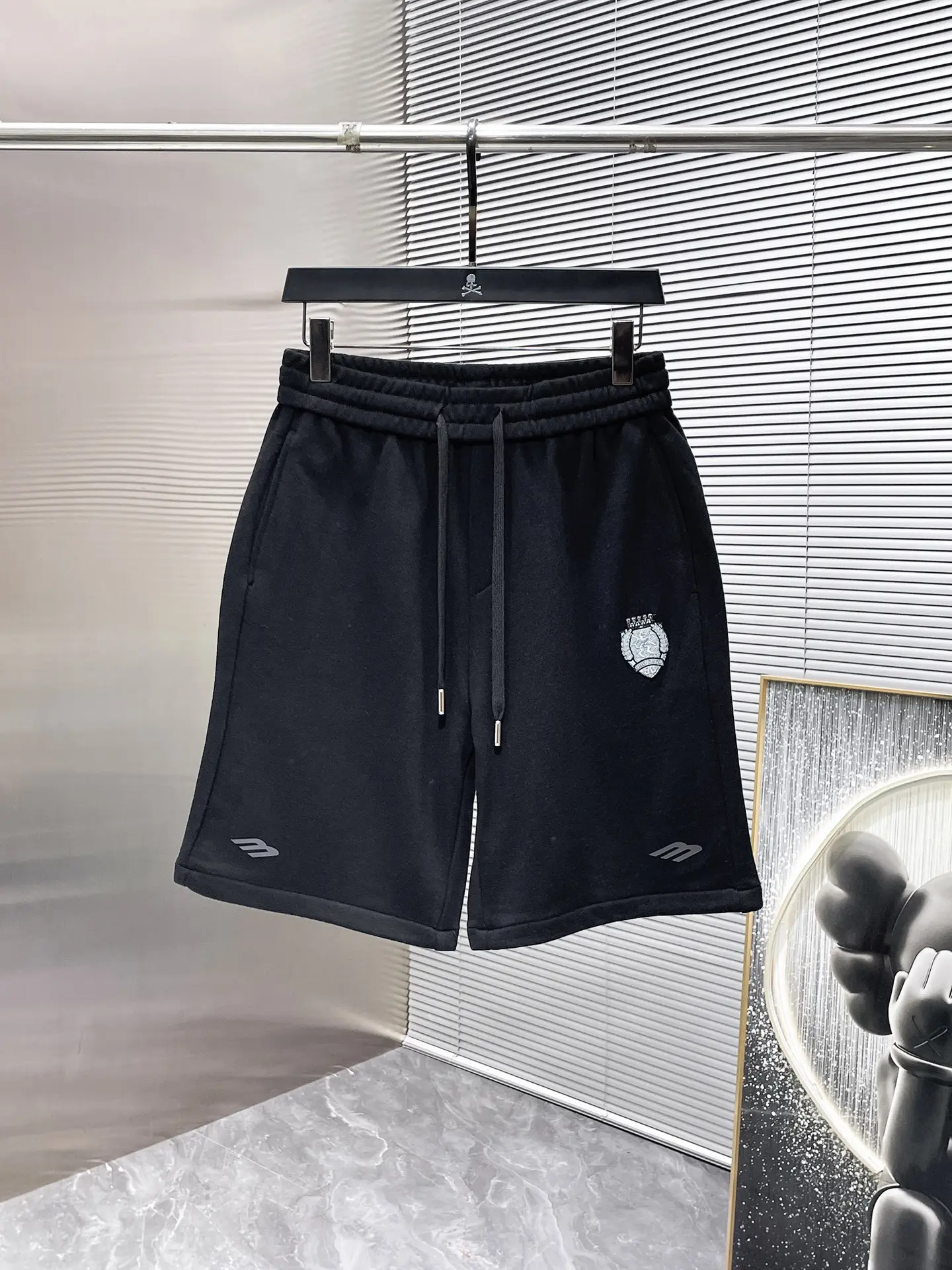 Embroidered Logo Cotton-Jersey Shorts D20012032