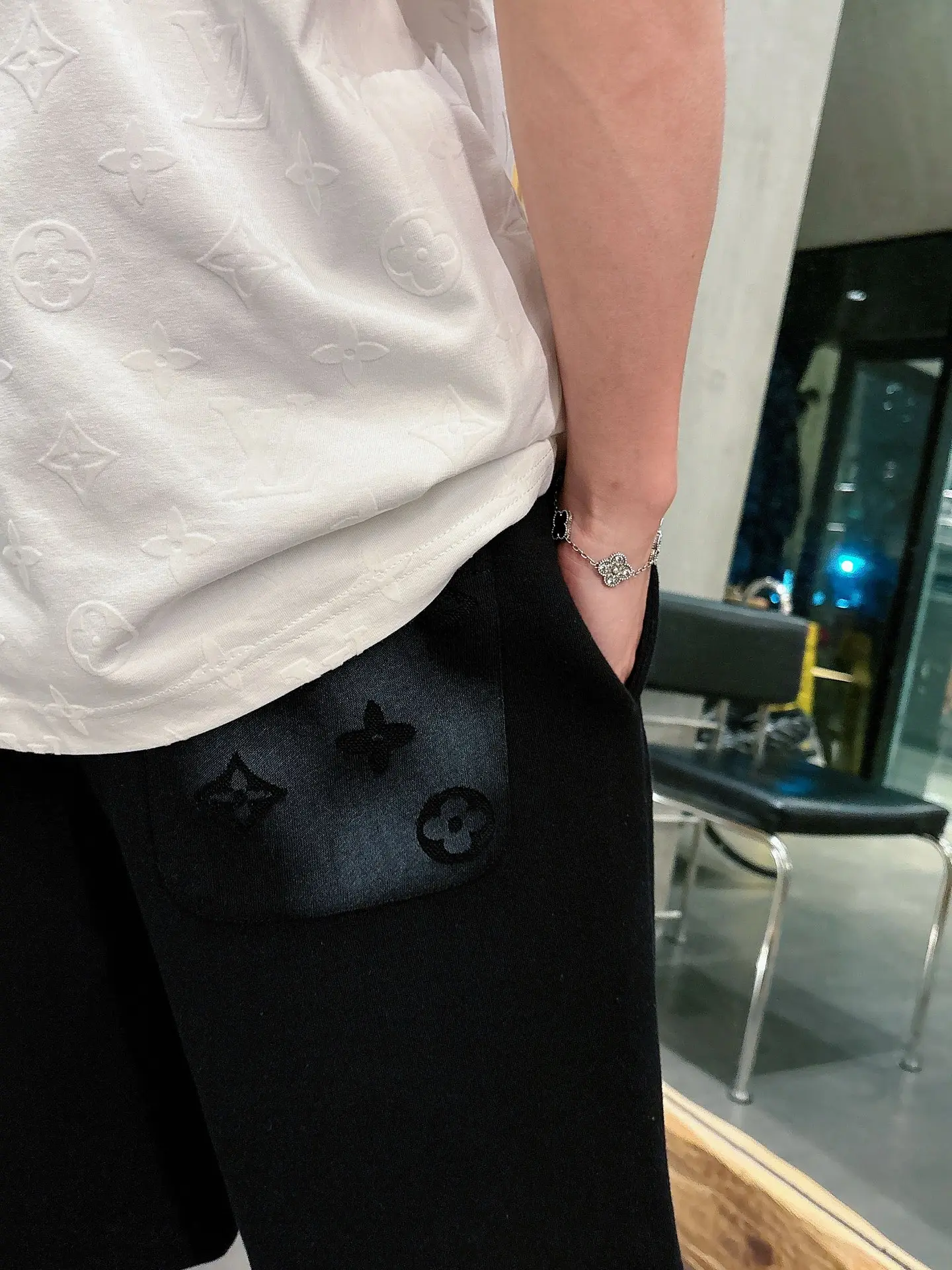 Monogram Burnout Jersey Shorts D21012041 — view 6