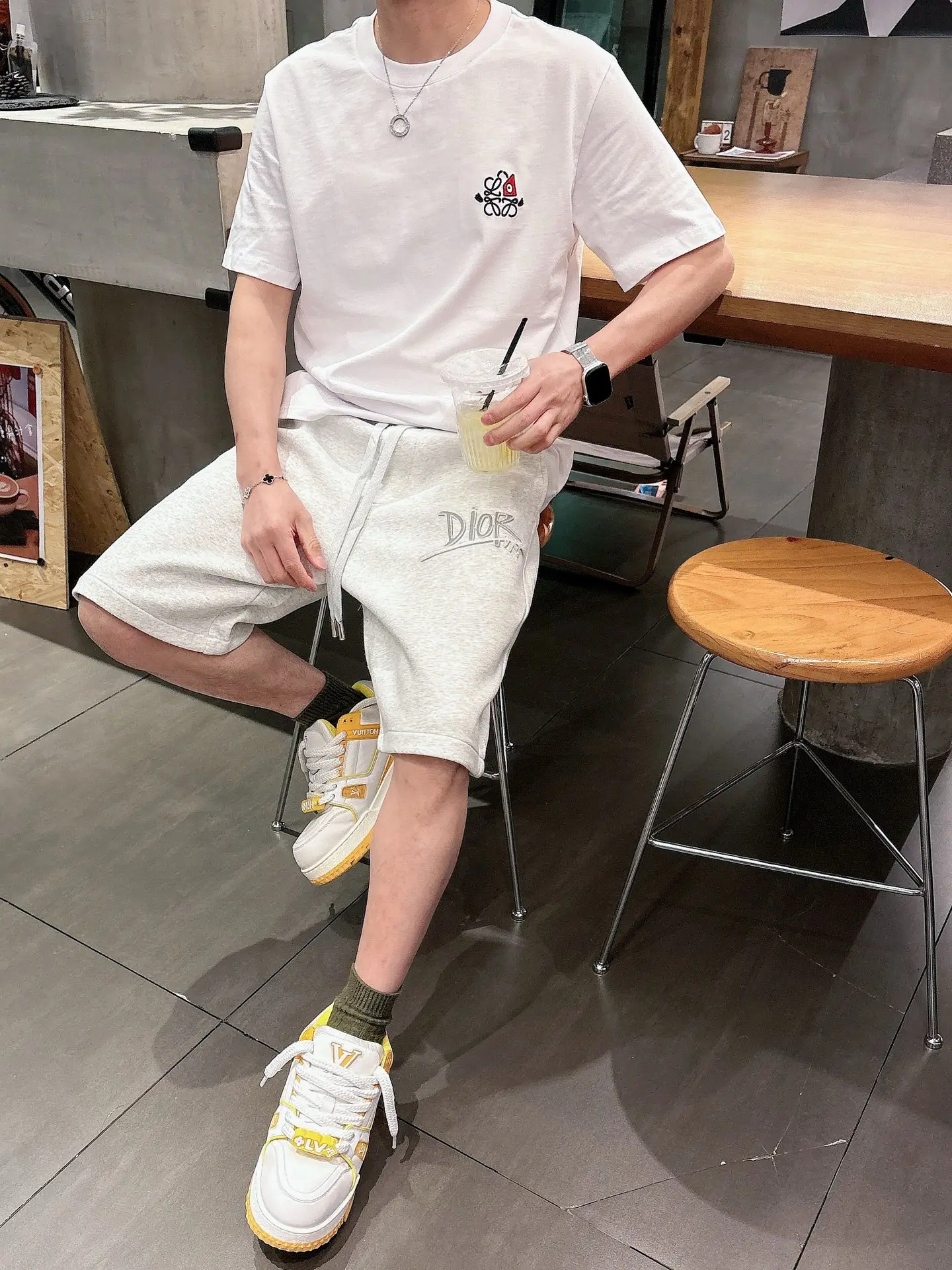 Logo Embroidered Cotton-Blend Shorts D21012042 — view 7