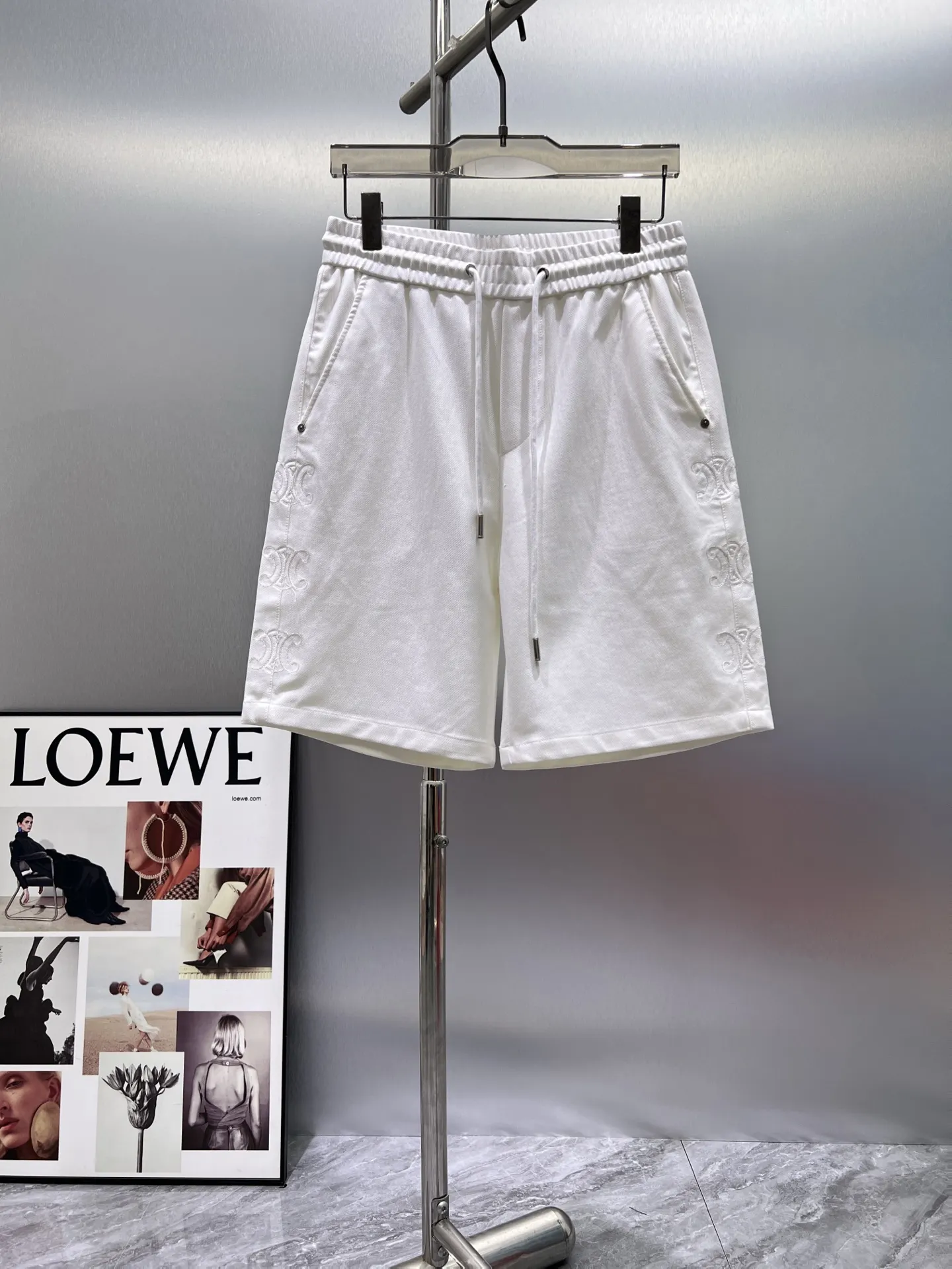 Shorts Logo D21012006