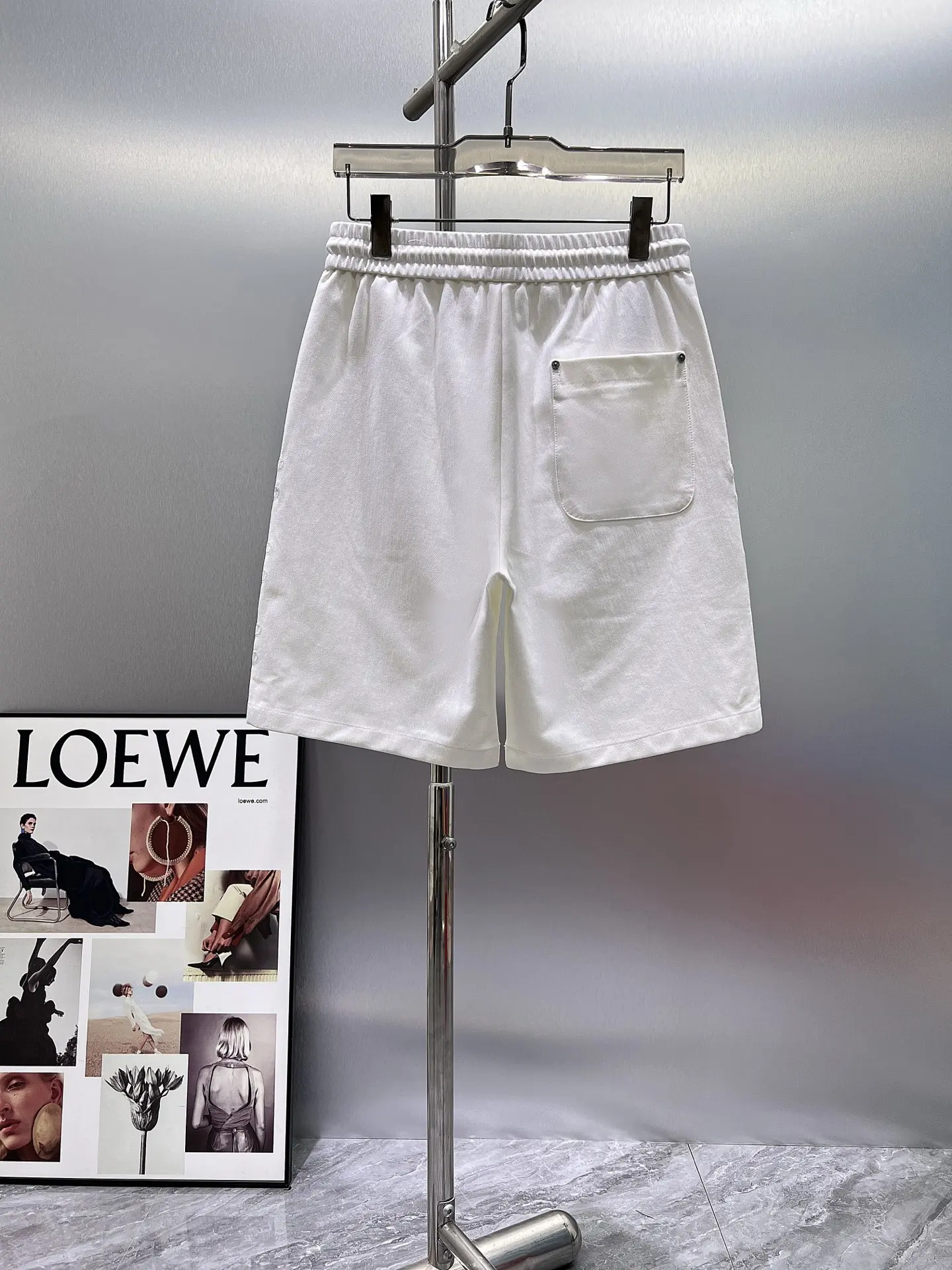 Shorts Logo D21012006 — view 2