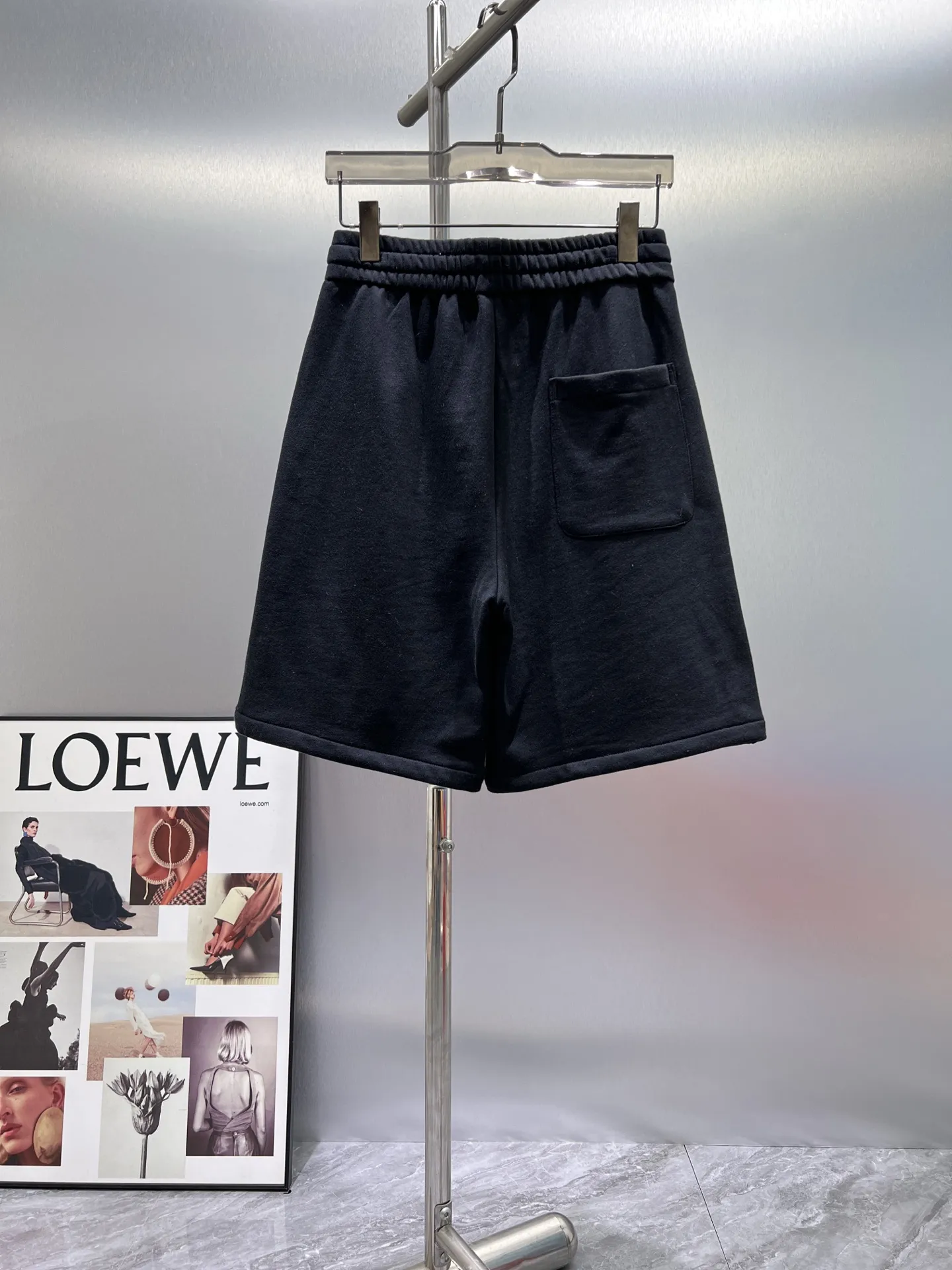 Embroidered Logo Drawstring Shorts D21012013 — view 2