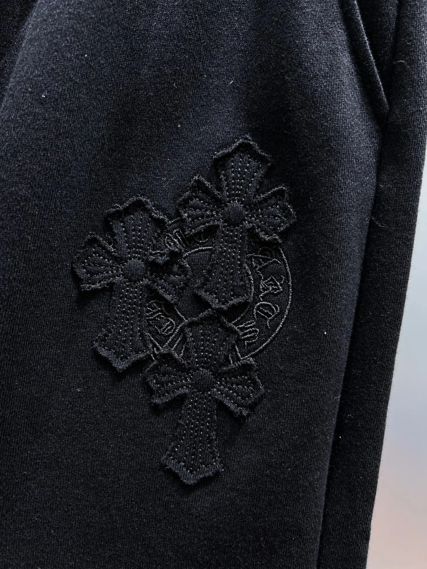 Embroidered Logo Drawstring Shorts D21012013 — view 6
