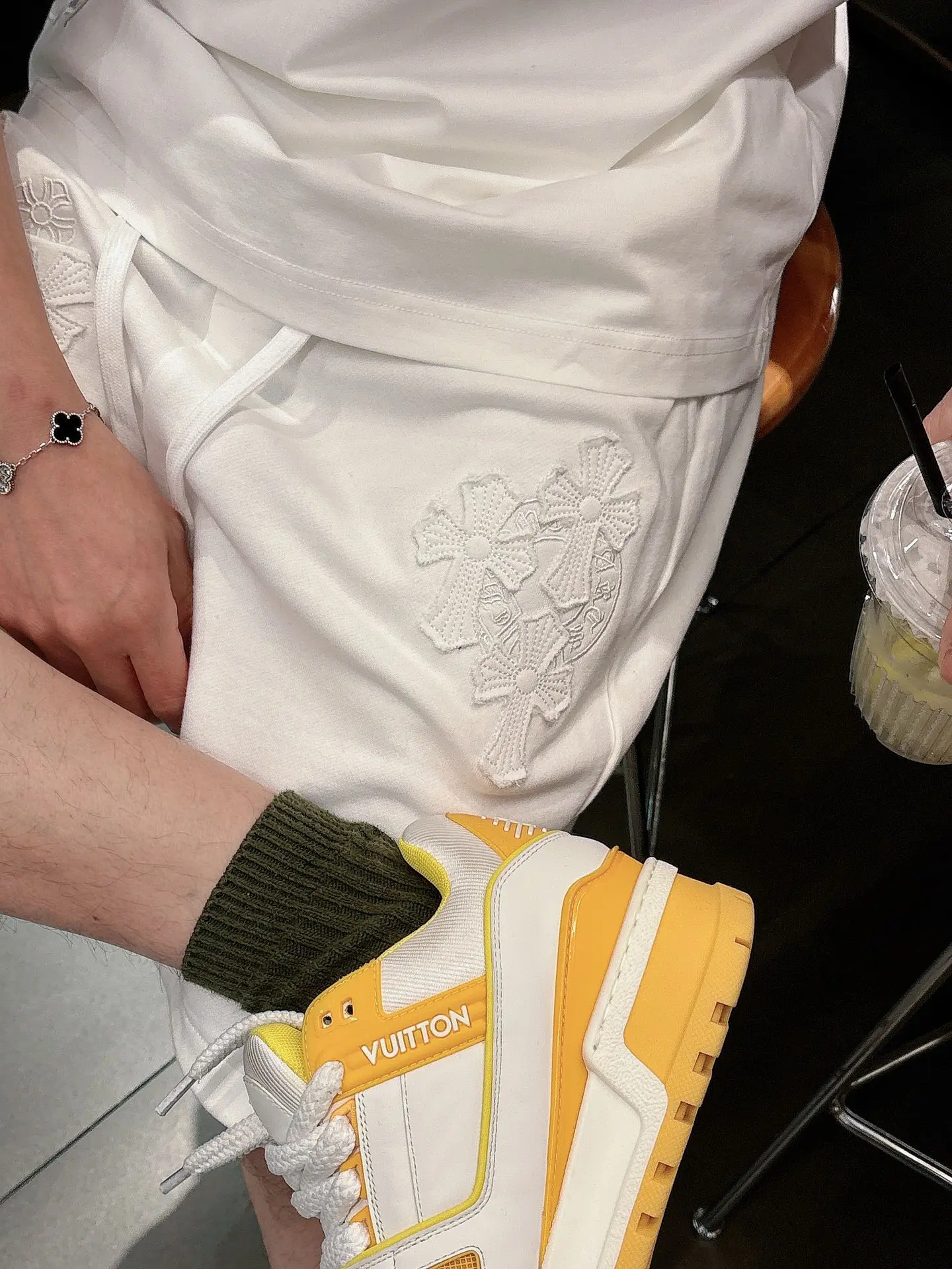 Embroidered Cross Patch Sweat Shorts D21012034 — view 8