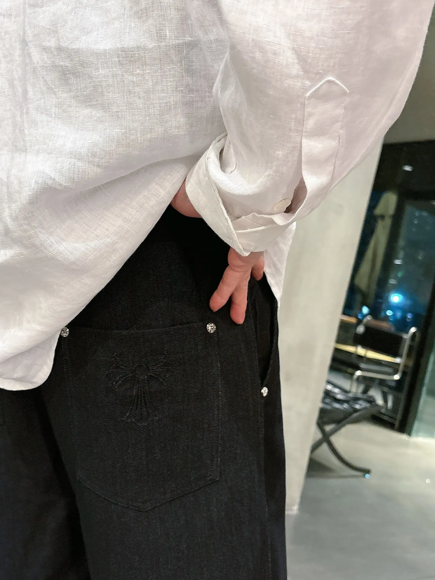 Embroidered Logo Denim Shorts D18011031 — view 9