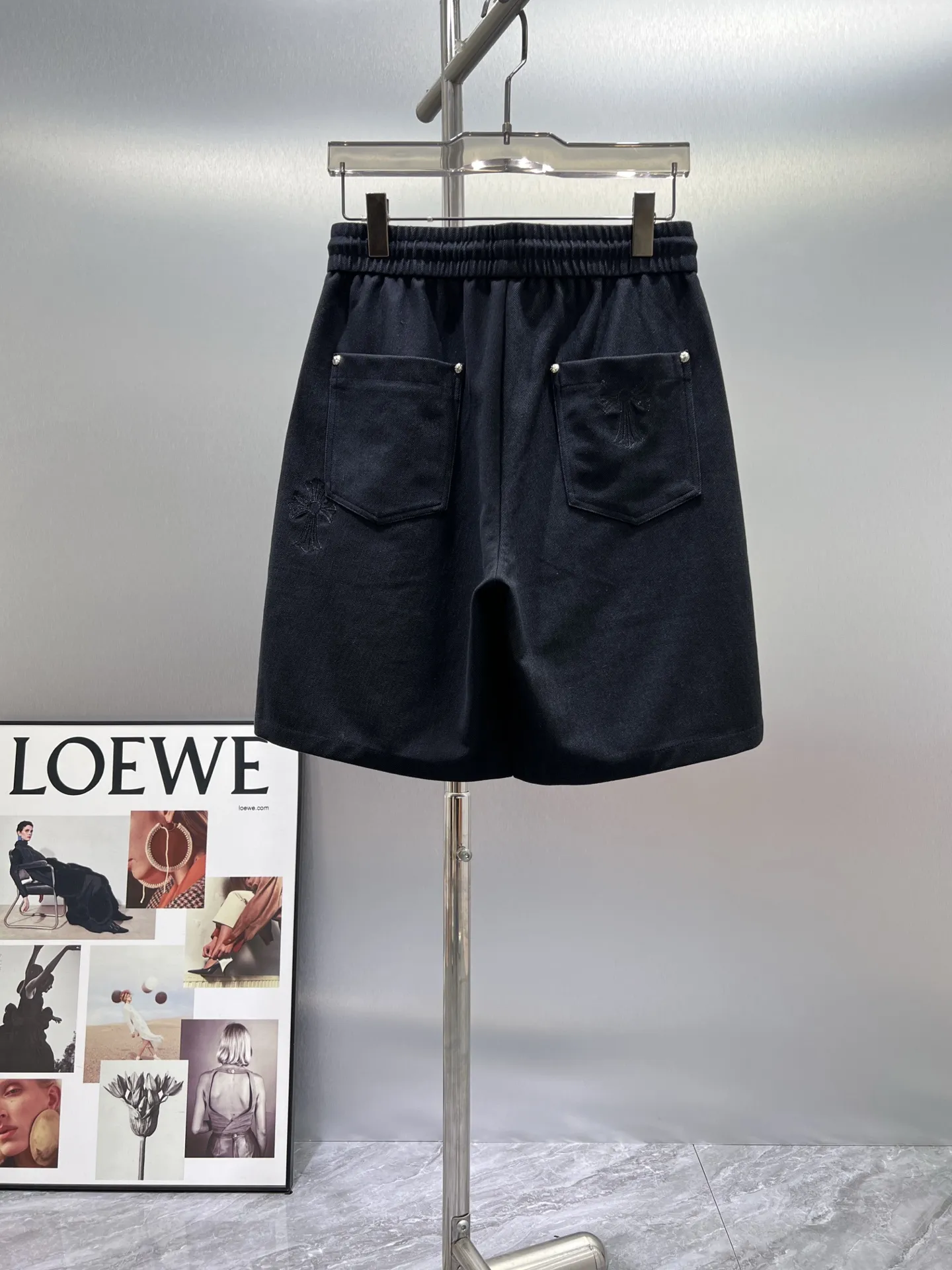 Embroidered Logo Denim Drawstring Shorts D21012001 — view 2