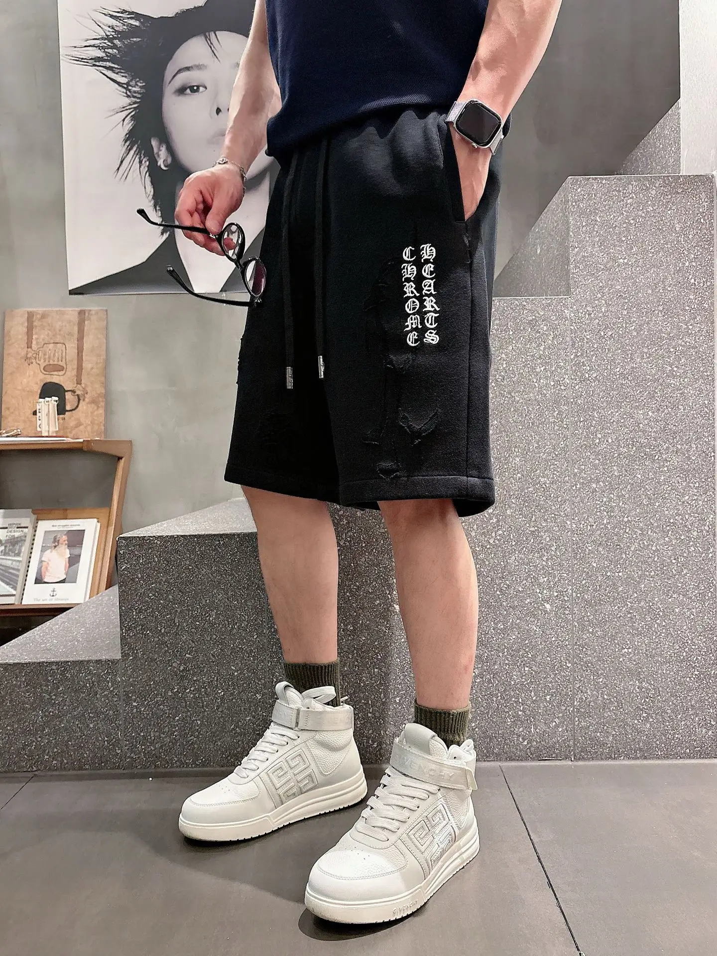 Logo-Embroidered Burnout Jersey Shorts D18011027 — view 5