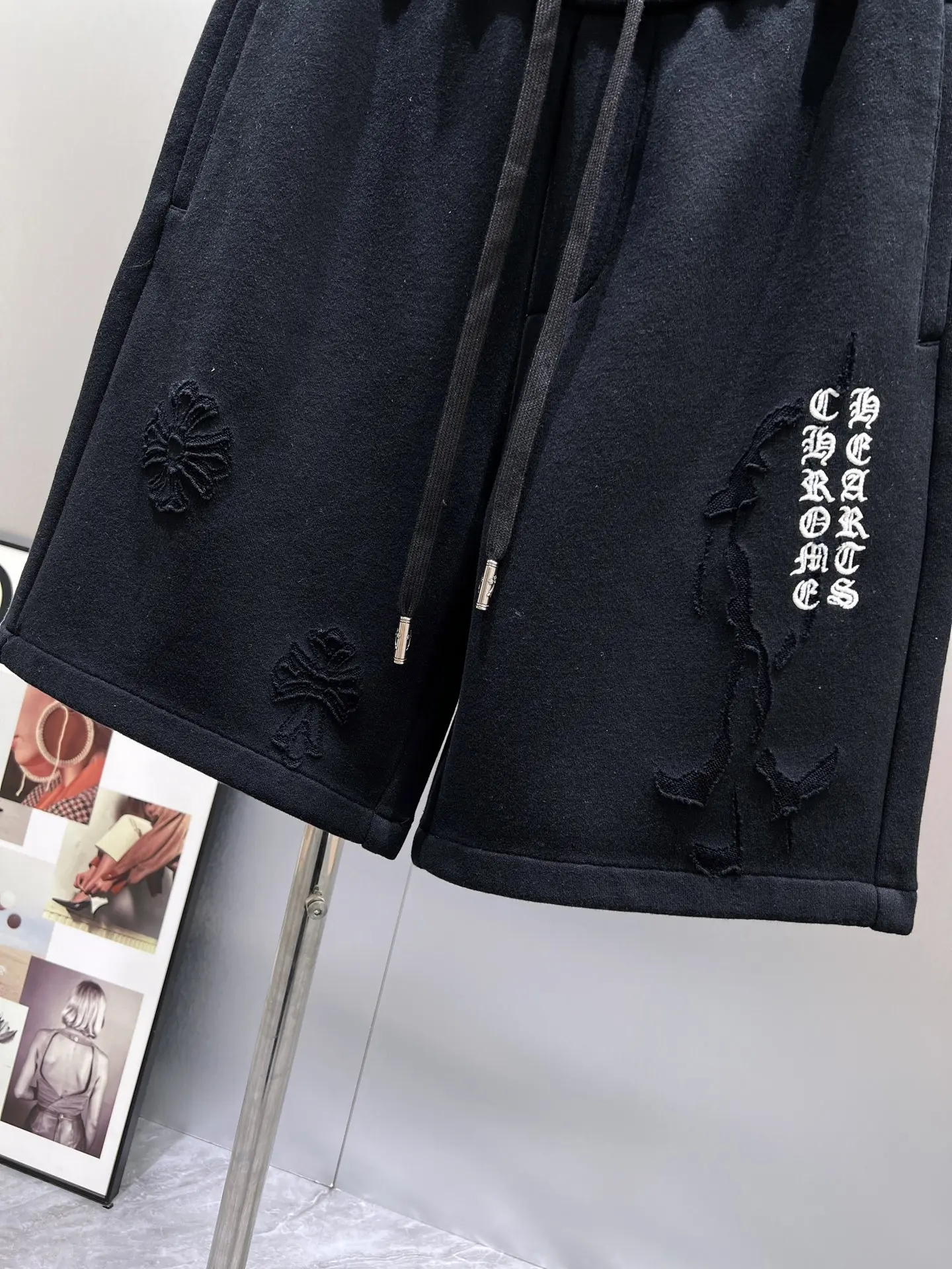 Embroidered Logo Cotton-Jersey Shorts D21011997 — view 5