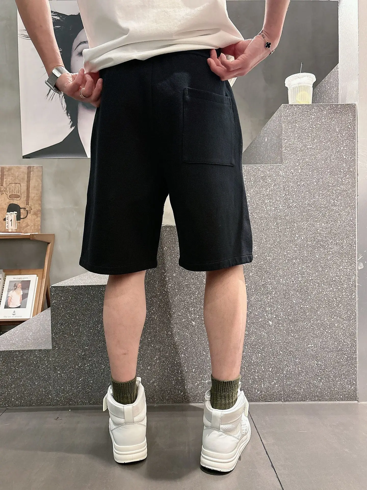 Laser-Cut Logo Cotton Jersey Shorts D18011025 — view 2