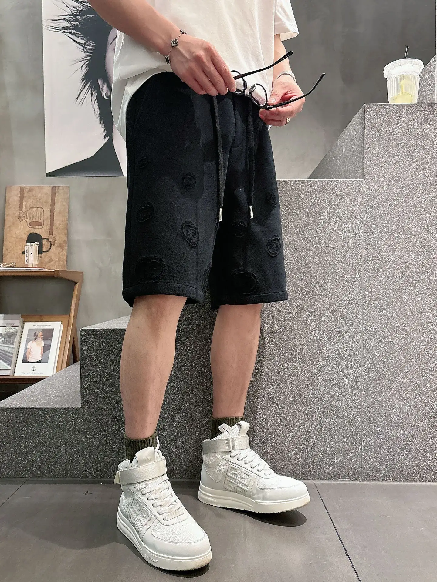 Laser-Cut Logo Cotton Jersey Shorts D18011025 — view 4