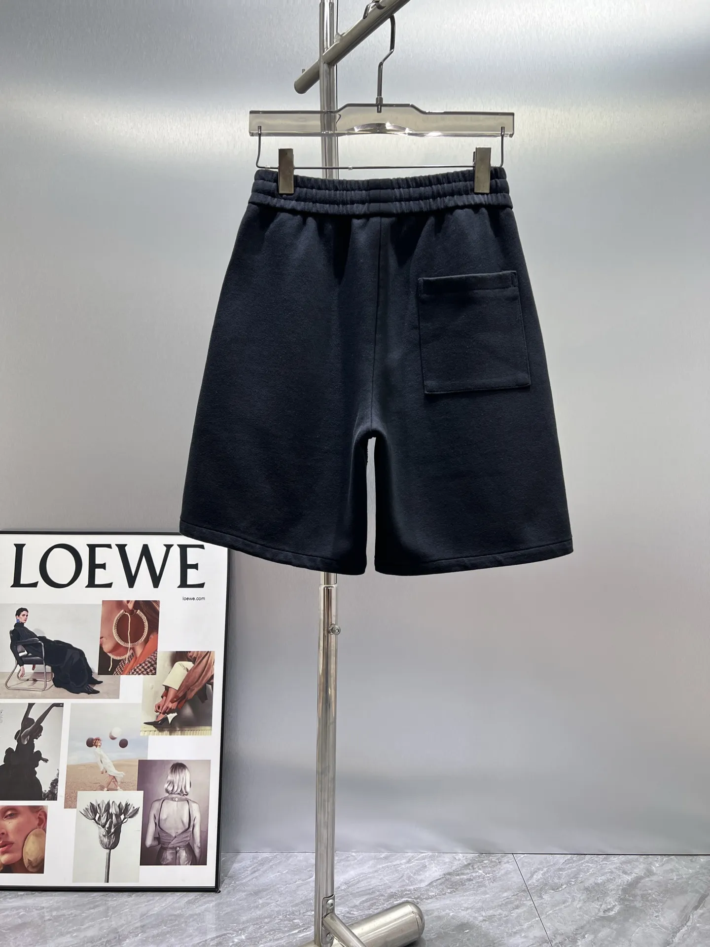 Laser-Cut Logo Drawstring Shorts D21011995 — view 2