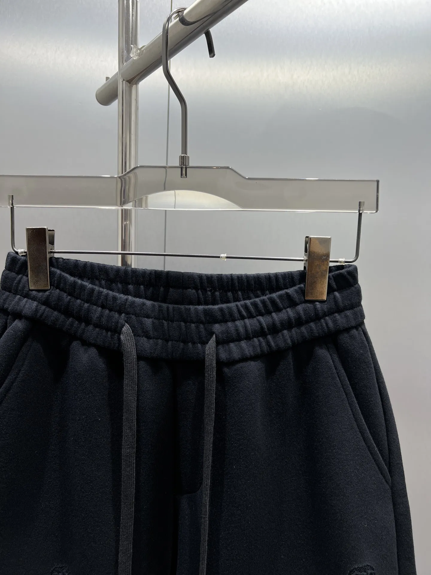 Laser-Cut Logo Drawstring Shorts D21011995 — view 4
