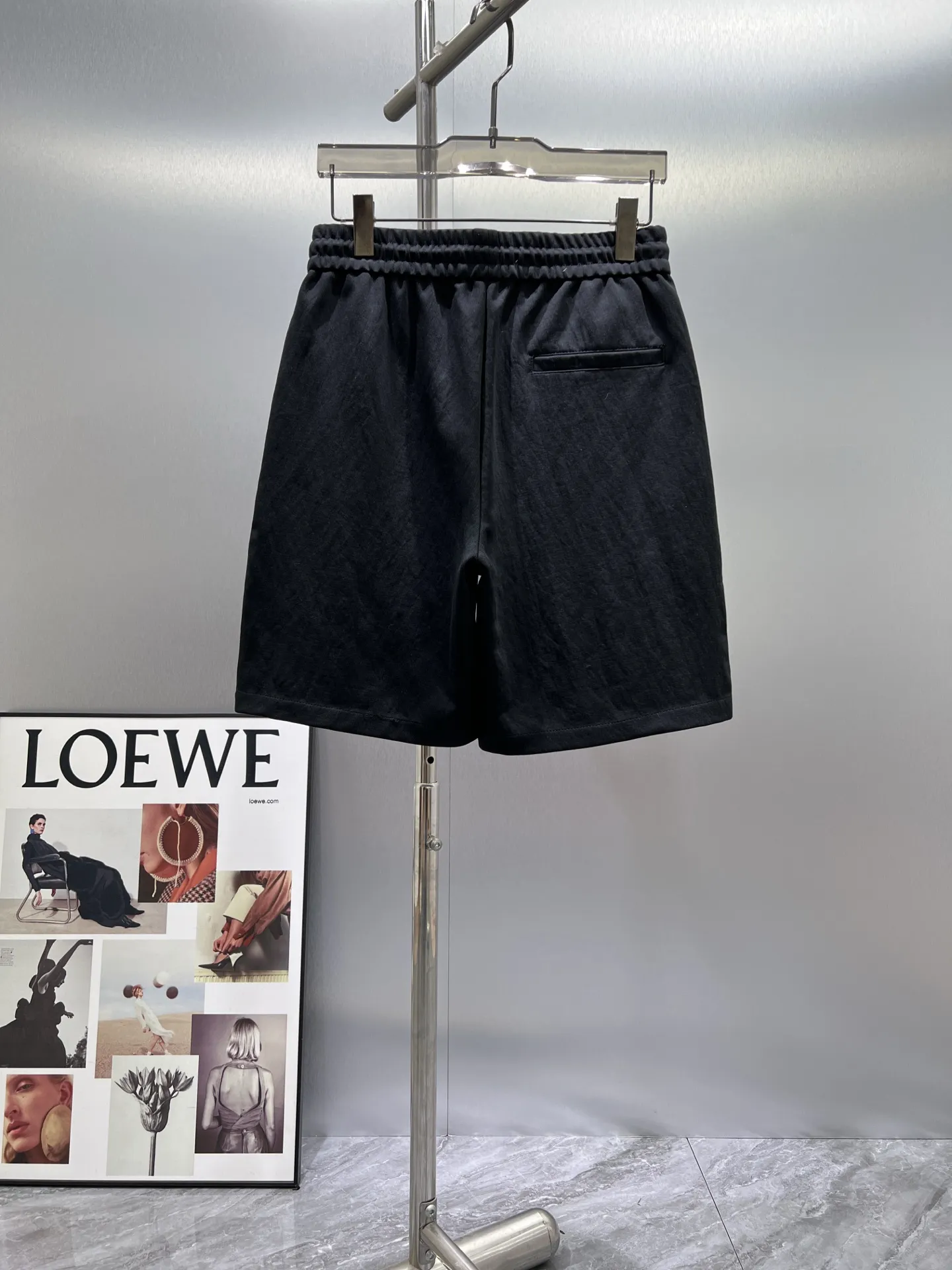 Embroidered Logo Drawstring Shorts D17011008 — view 2