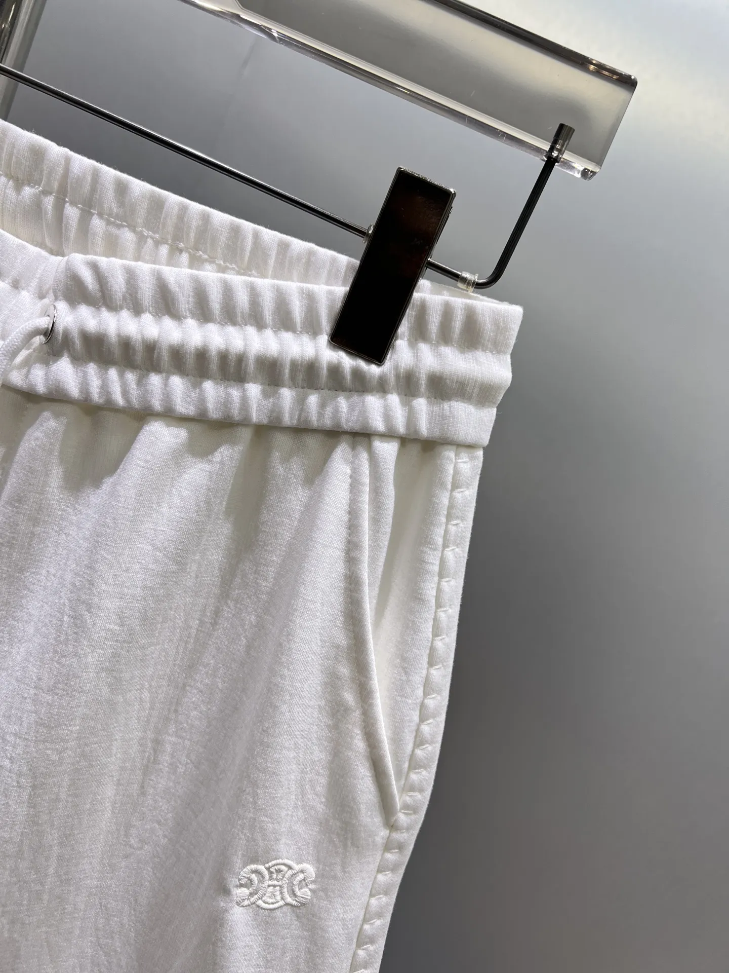 Embroidered Logo Drawstring Shorts D17011007 — view 7
