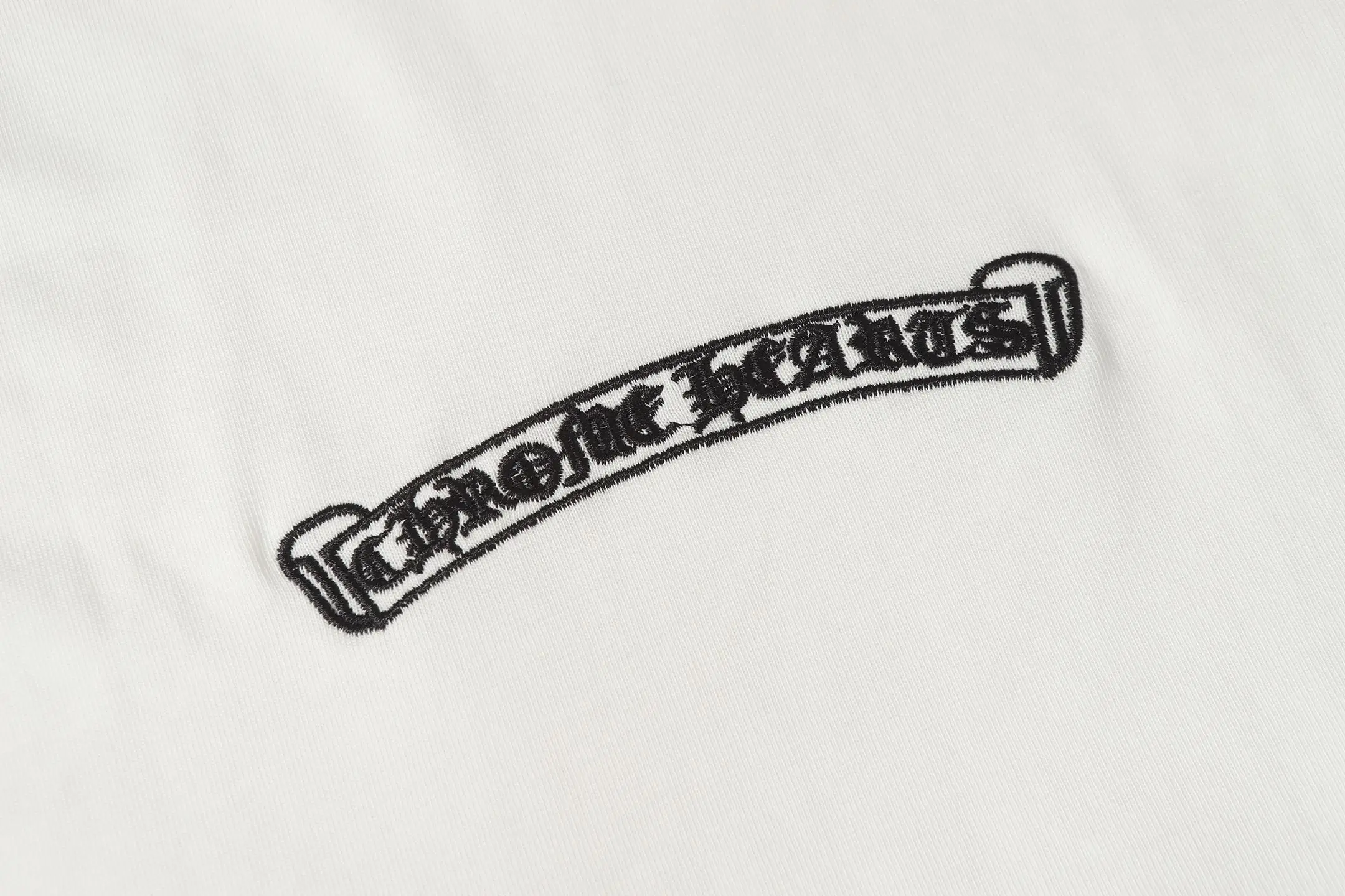Cross Patch Embroidered Cotton T-Shirt D10513541 — view 10